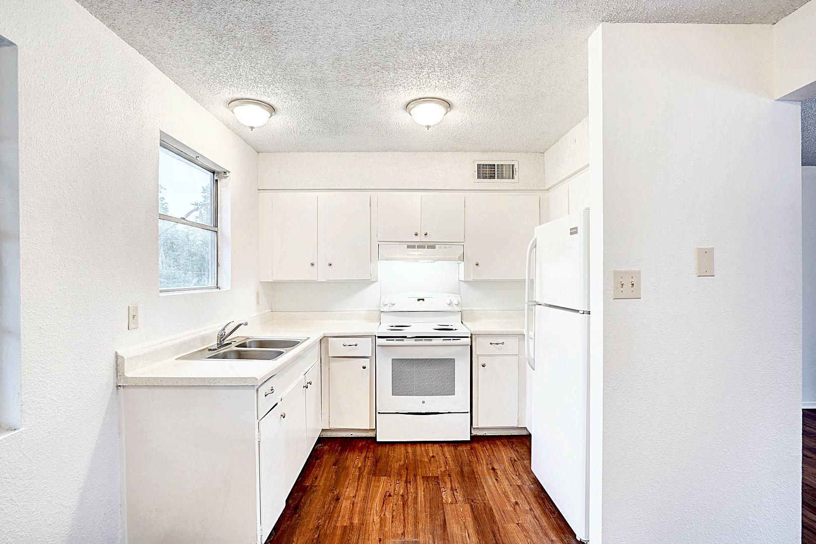 728 Old Martindale Rd, San Marcos, TX 78666
