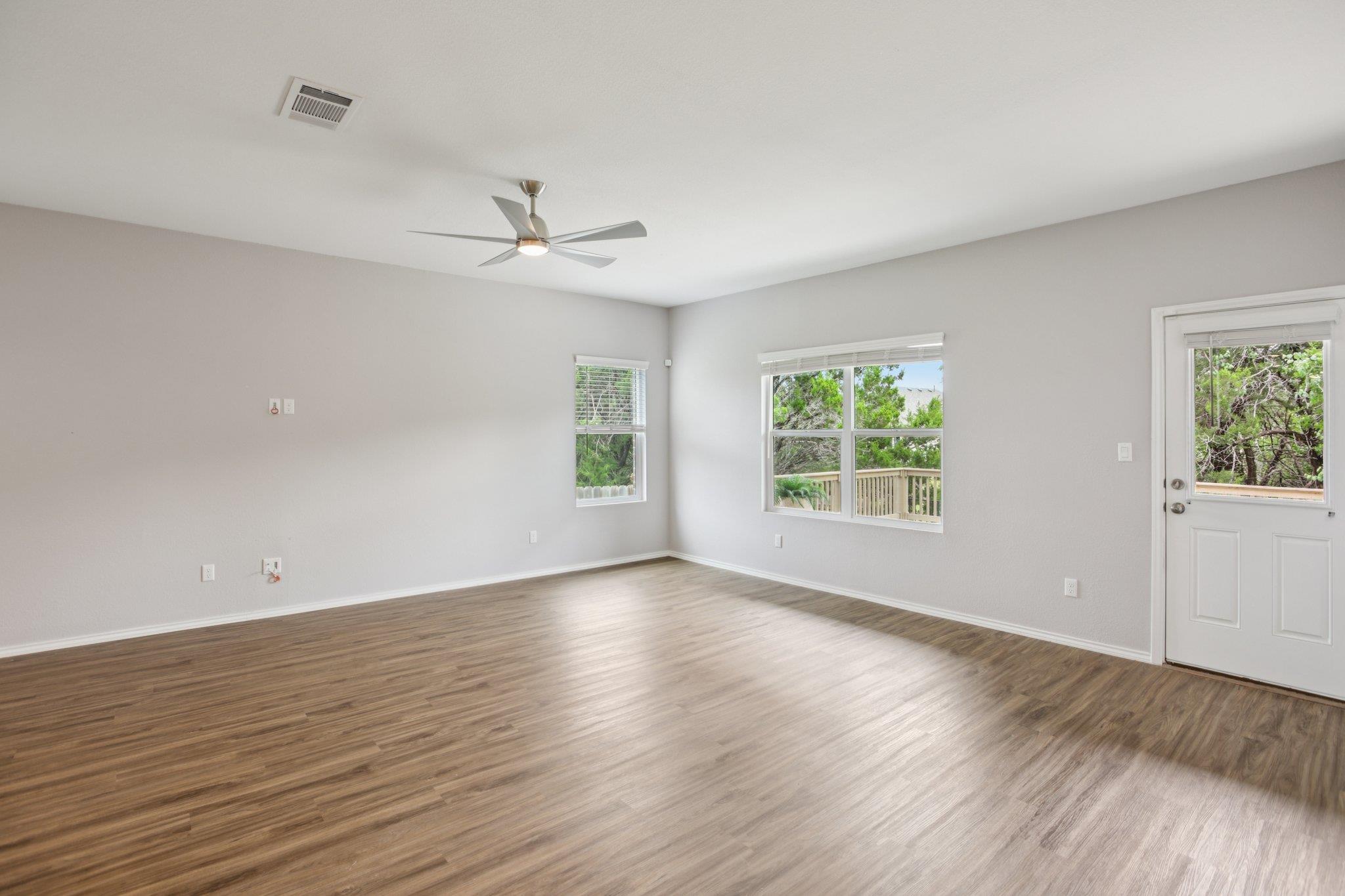 1524 Brueggerhoff Rd, Leander, TX 78641