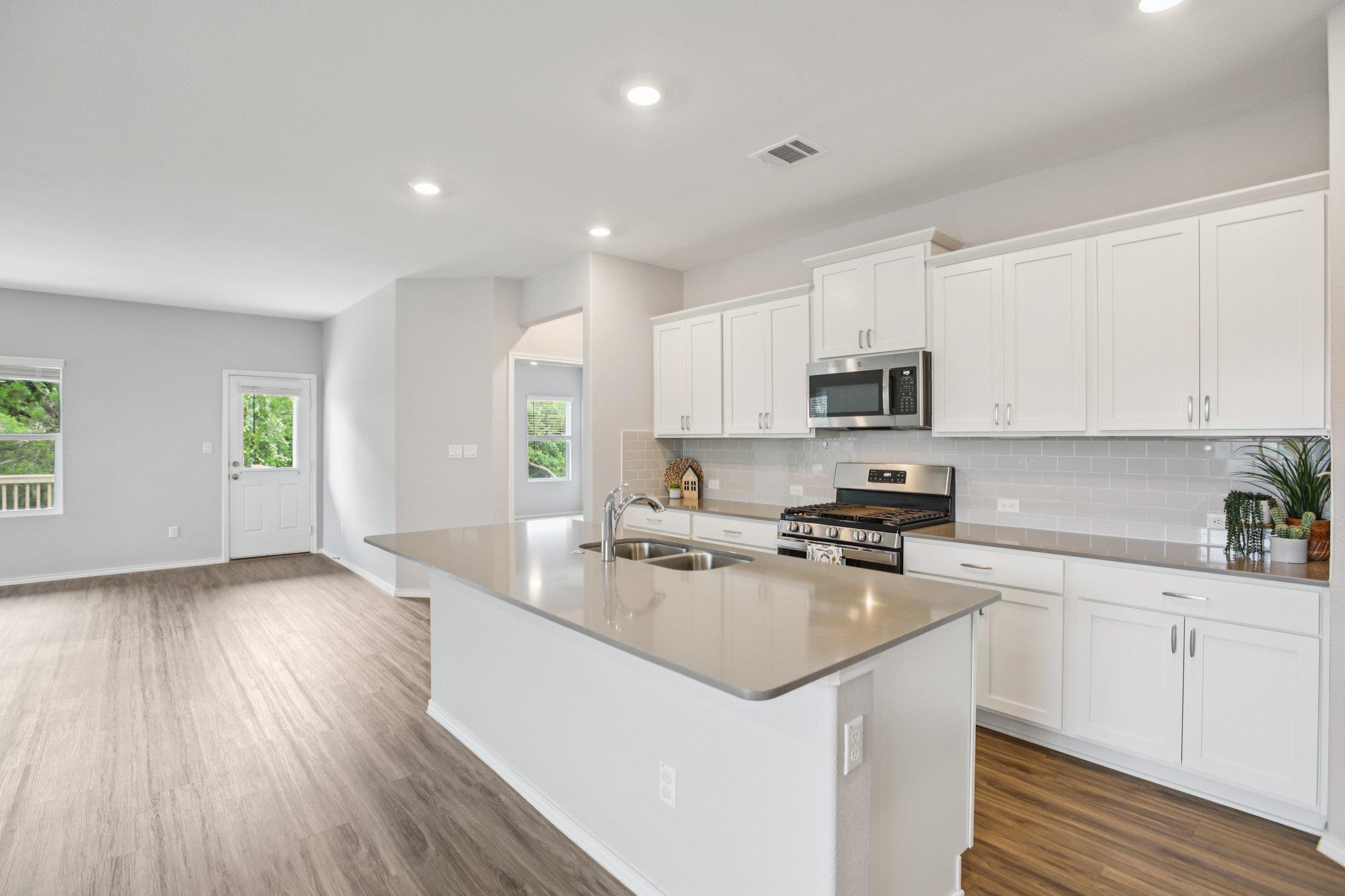 1524 Brueggerhoff Rd, Leander, TX 78641