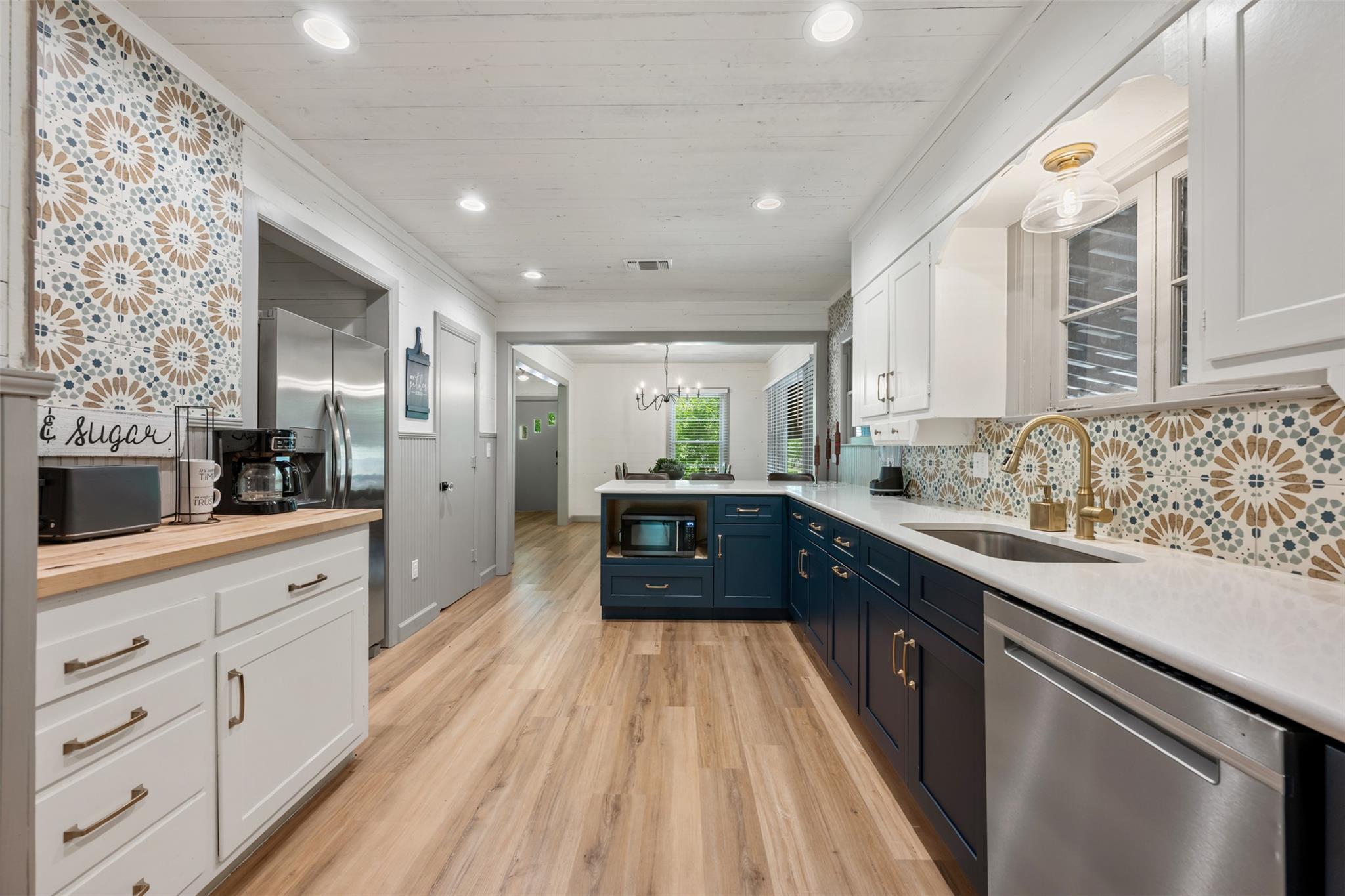1211 S Church St, Georgetown, TX 78626