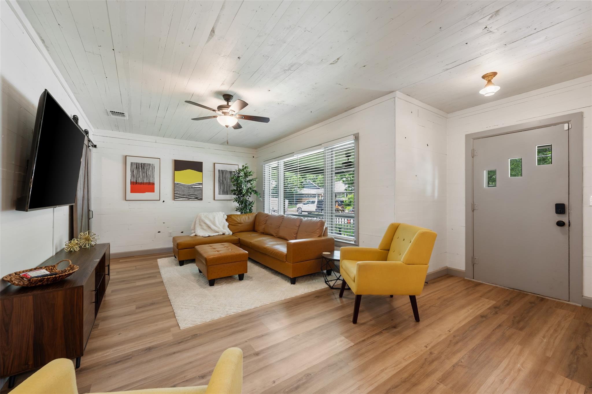 1211 S Church St, Georgetown, TX 78626