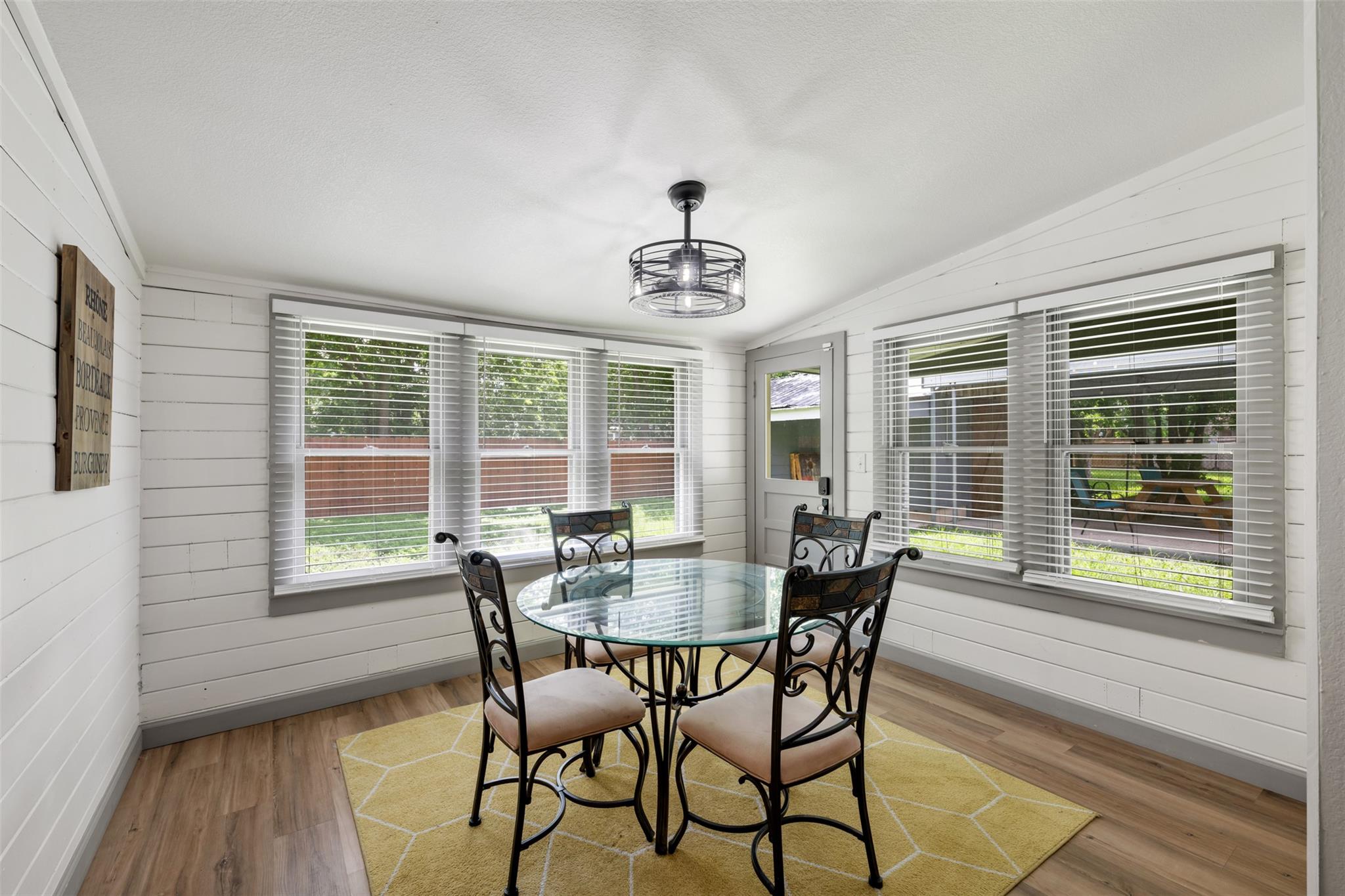 1211 S Church St, Georgetown, TX 78626