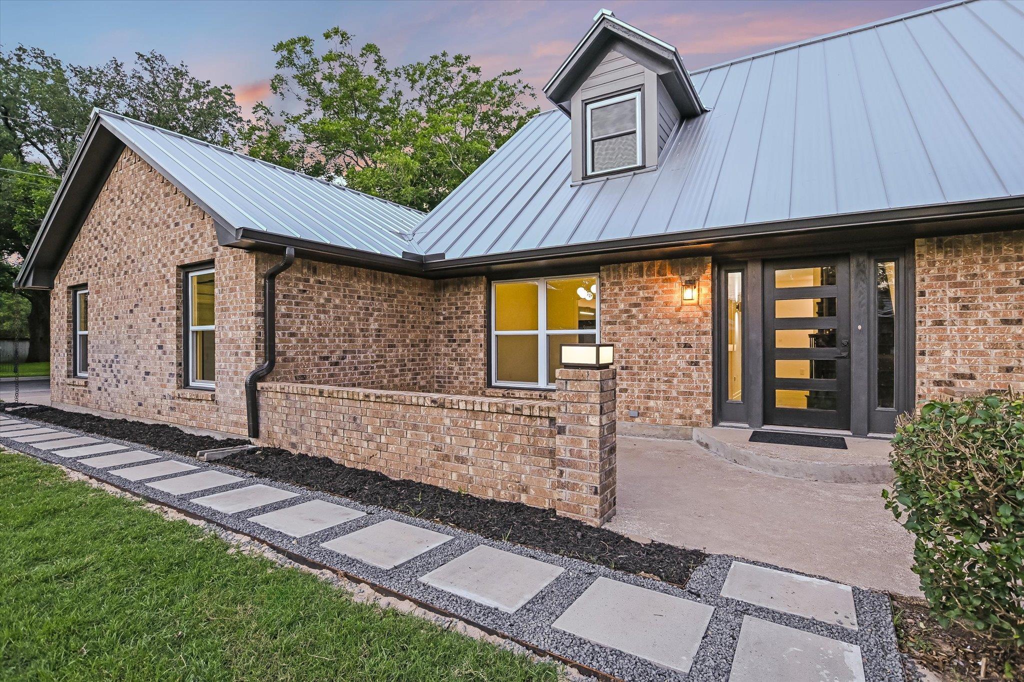 503 Elm St, Bastrop, TX 78602