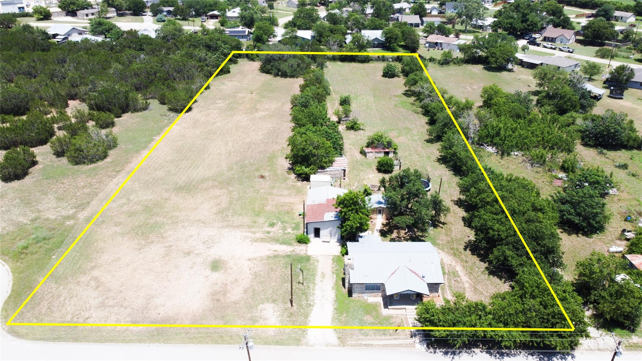 212 Bluebonnet Ln, Liberty Hill, TX 78642