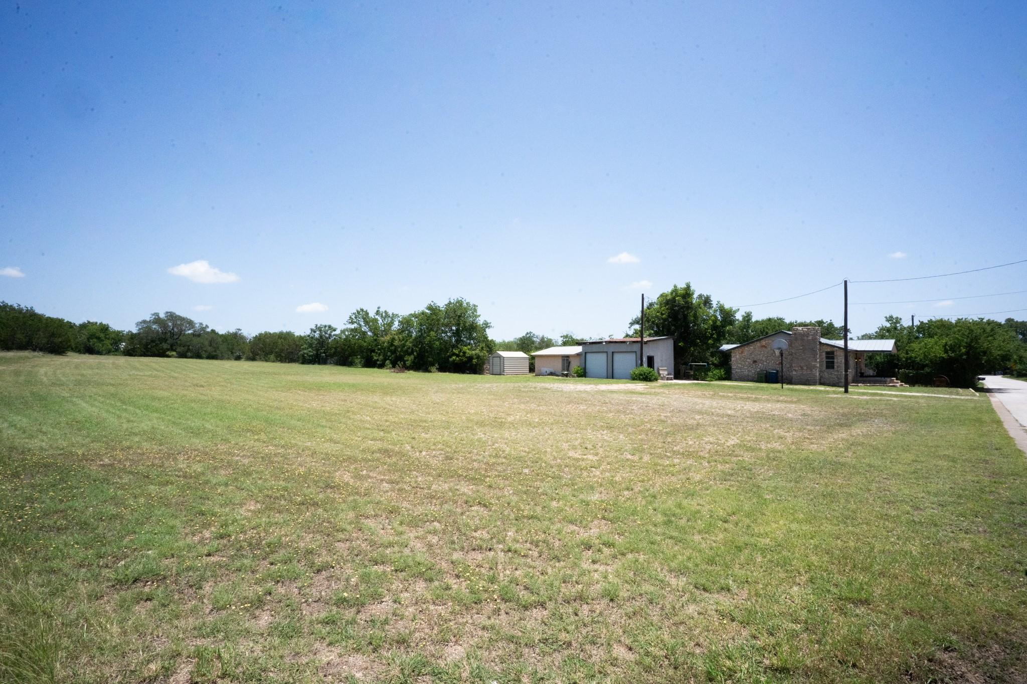 212 Bluebonnet Ln, Liberty Hill, TX 78642