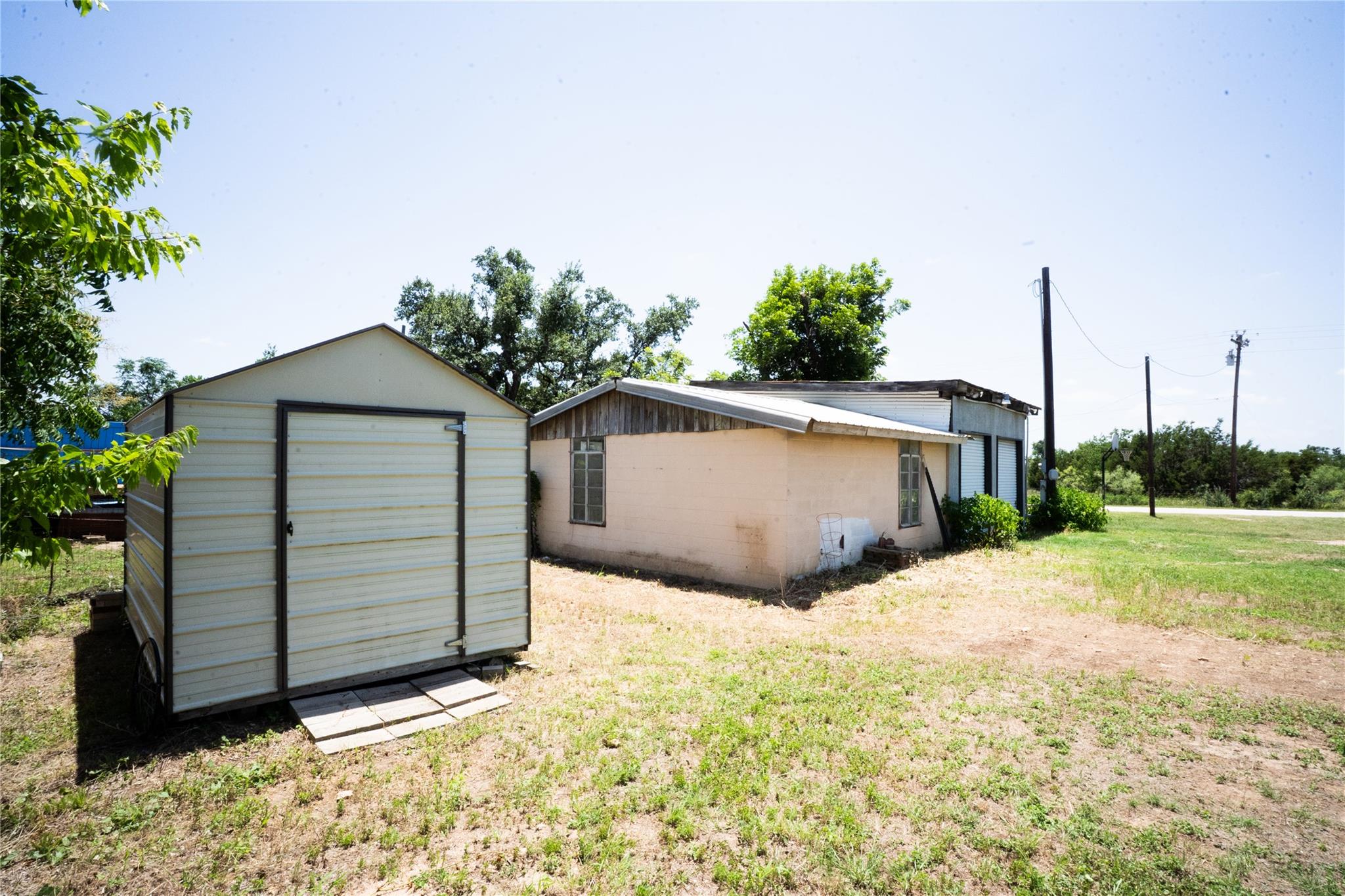 212 Bluebonnet Ln, Liberty Hill, TX 78642