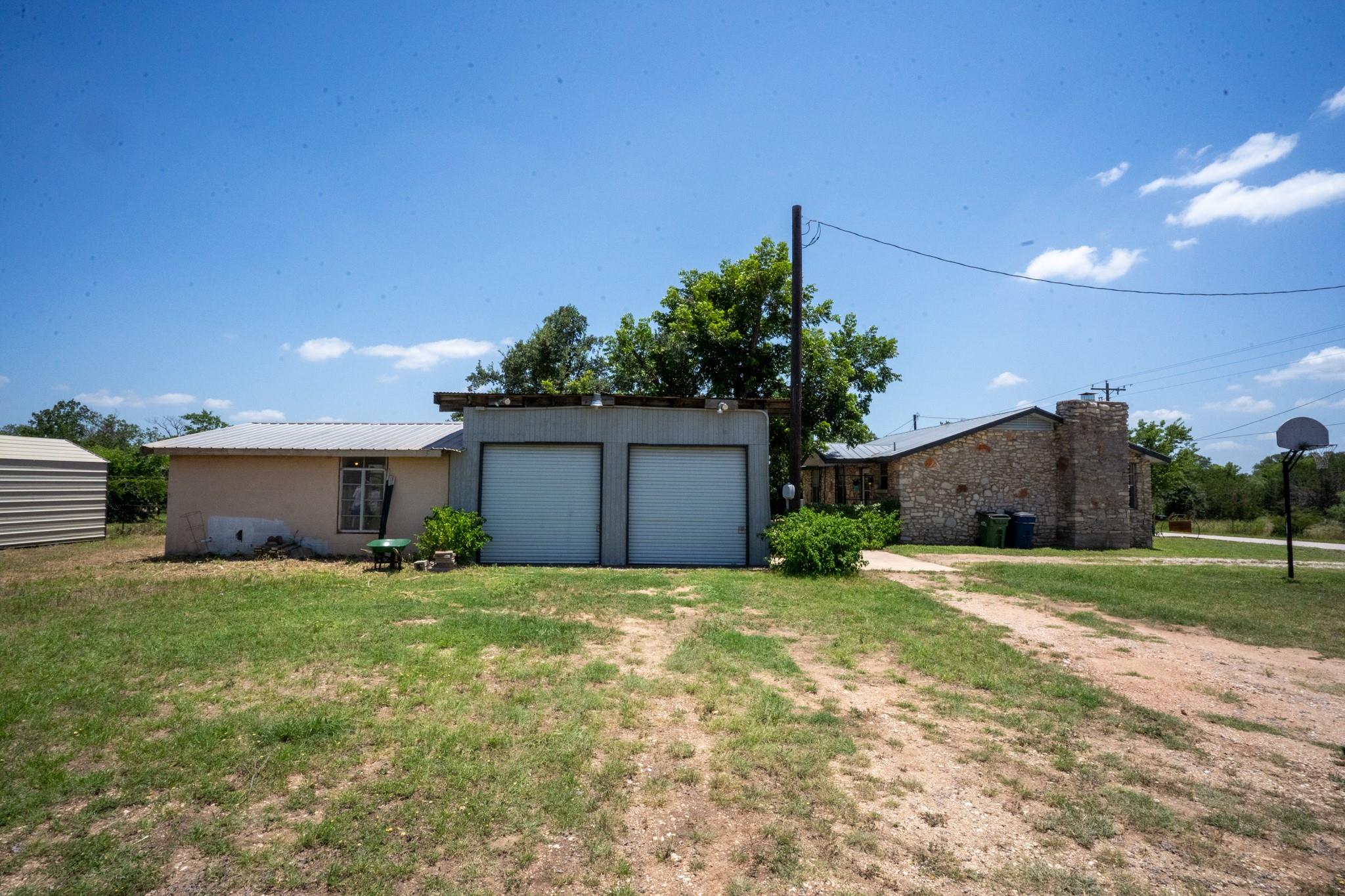 212 Bluebonnet Ln, Liberty Hill, TX 78642