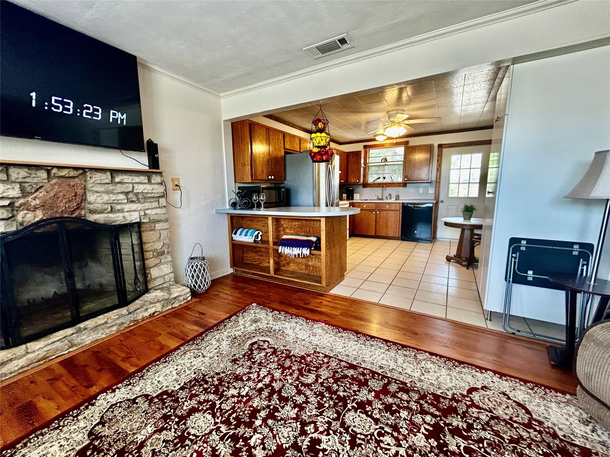 212 Bluebonnet Ln, Liberty Hill, TX 78642
