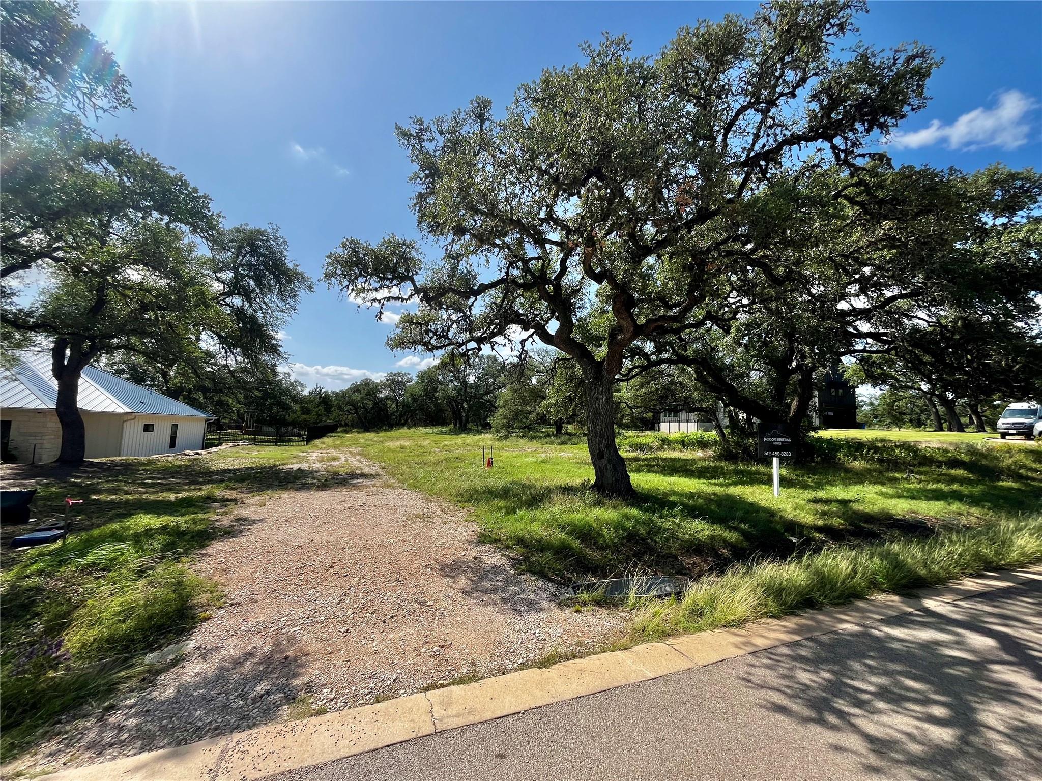 175 Charro Vista Dr, Driftwood, TX 78619