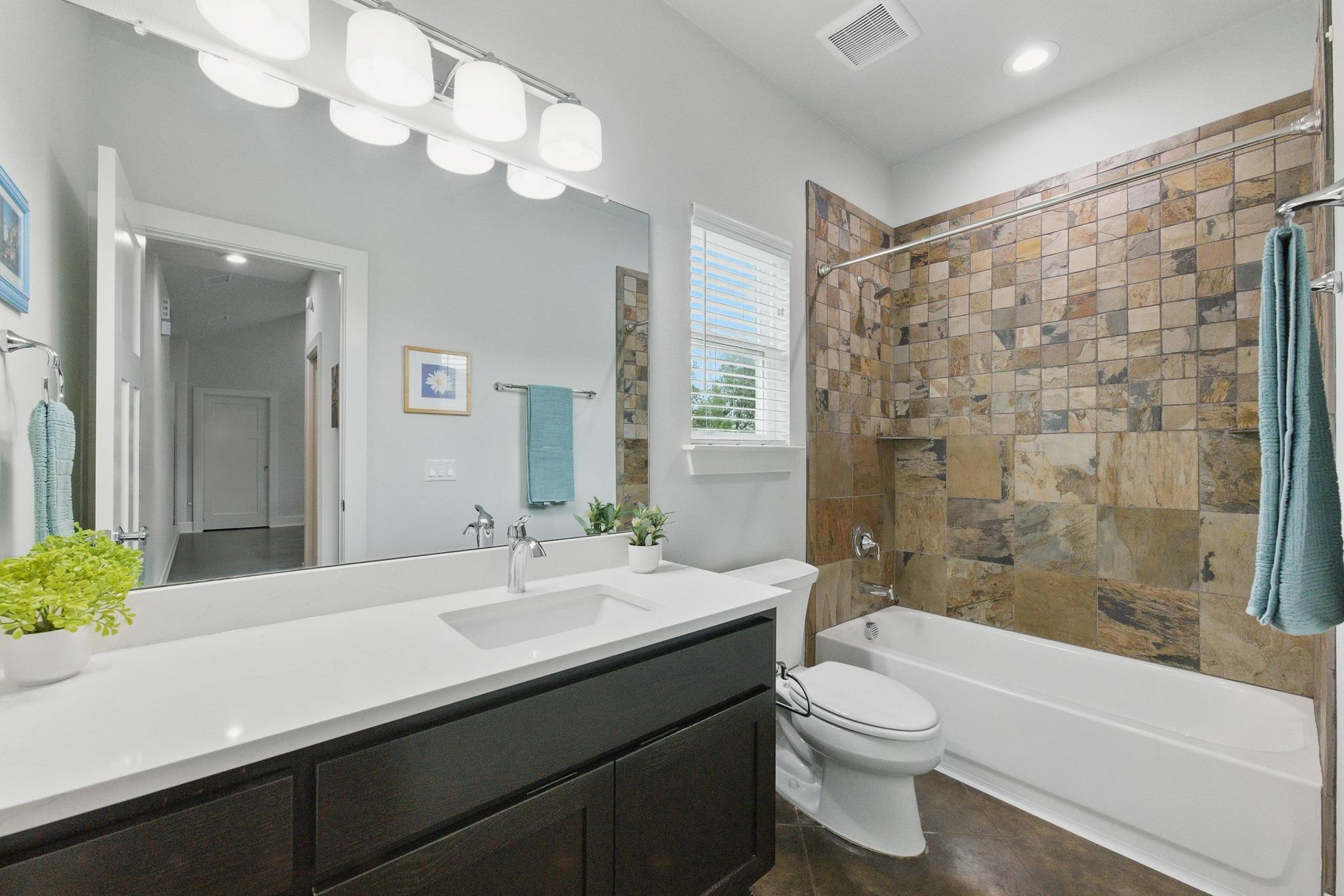 10605 Creekwood Cir, Dripping Springs, TX 78620