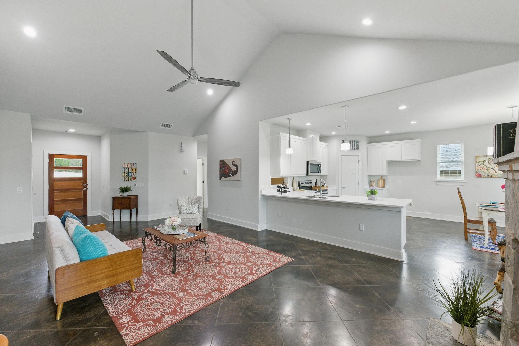 10605 Creekwood Cir, Dripping Springs, TX 78620