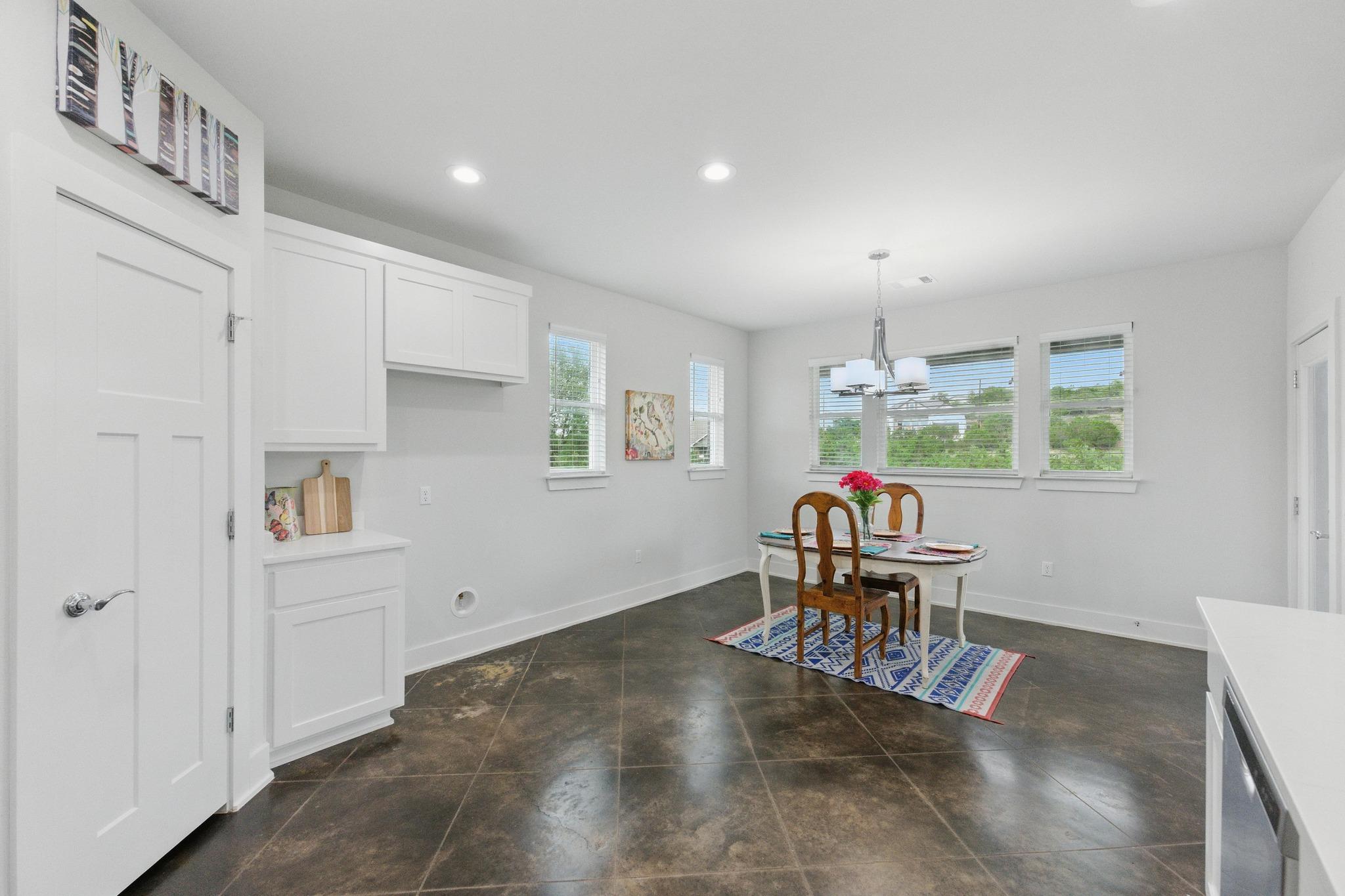10605 Creekwood Cir, Dripping Springs, TX 78620