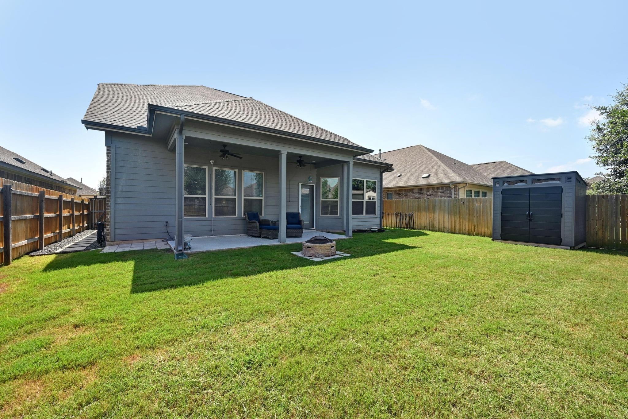 198 Danbark Dr, Buda, TX 78610