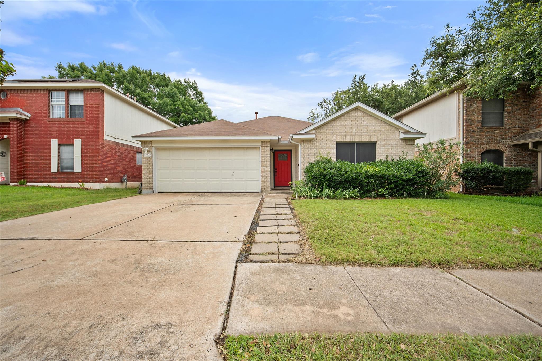1009 Laurelleaf Dr, Pflugerville, TX 78660