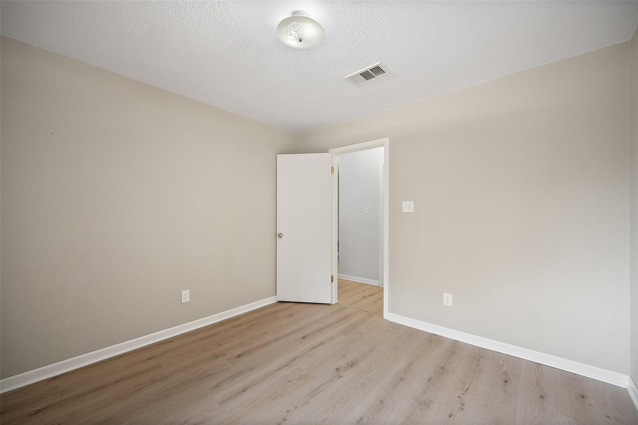 1009 Laurelleaf Dr, Pflugerville, TX 78660