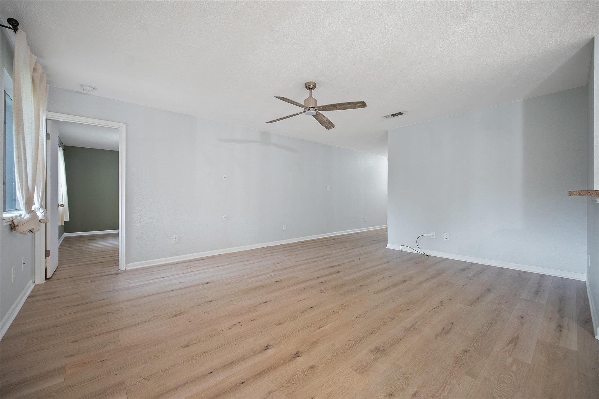 1009 Laurelleaf Dr, Pflugerville, TX 78660