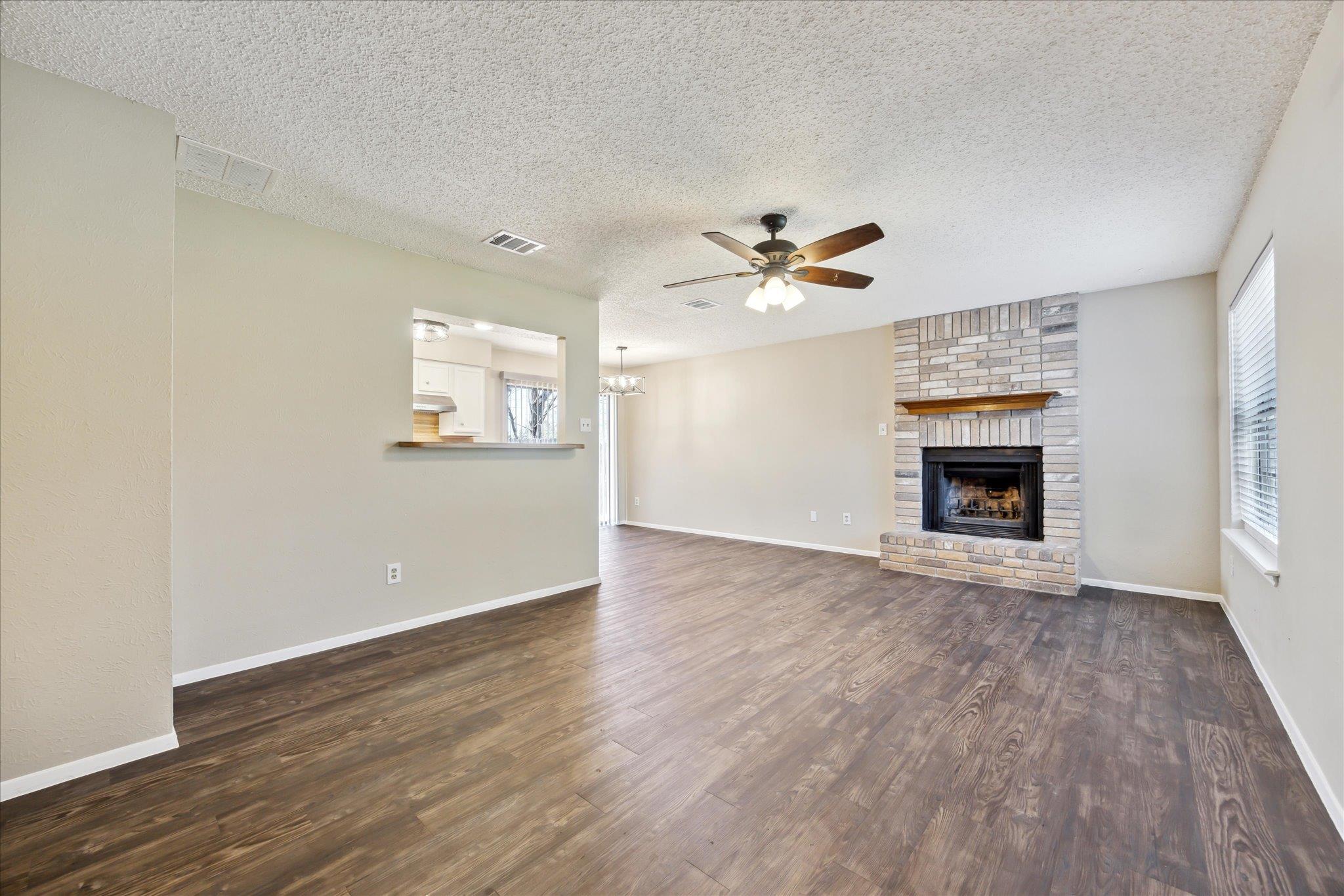 710 Rollingway Dr # B, Round Rock, TX 78681