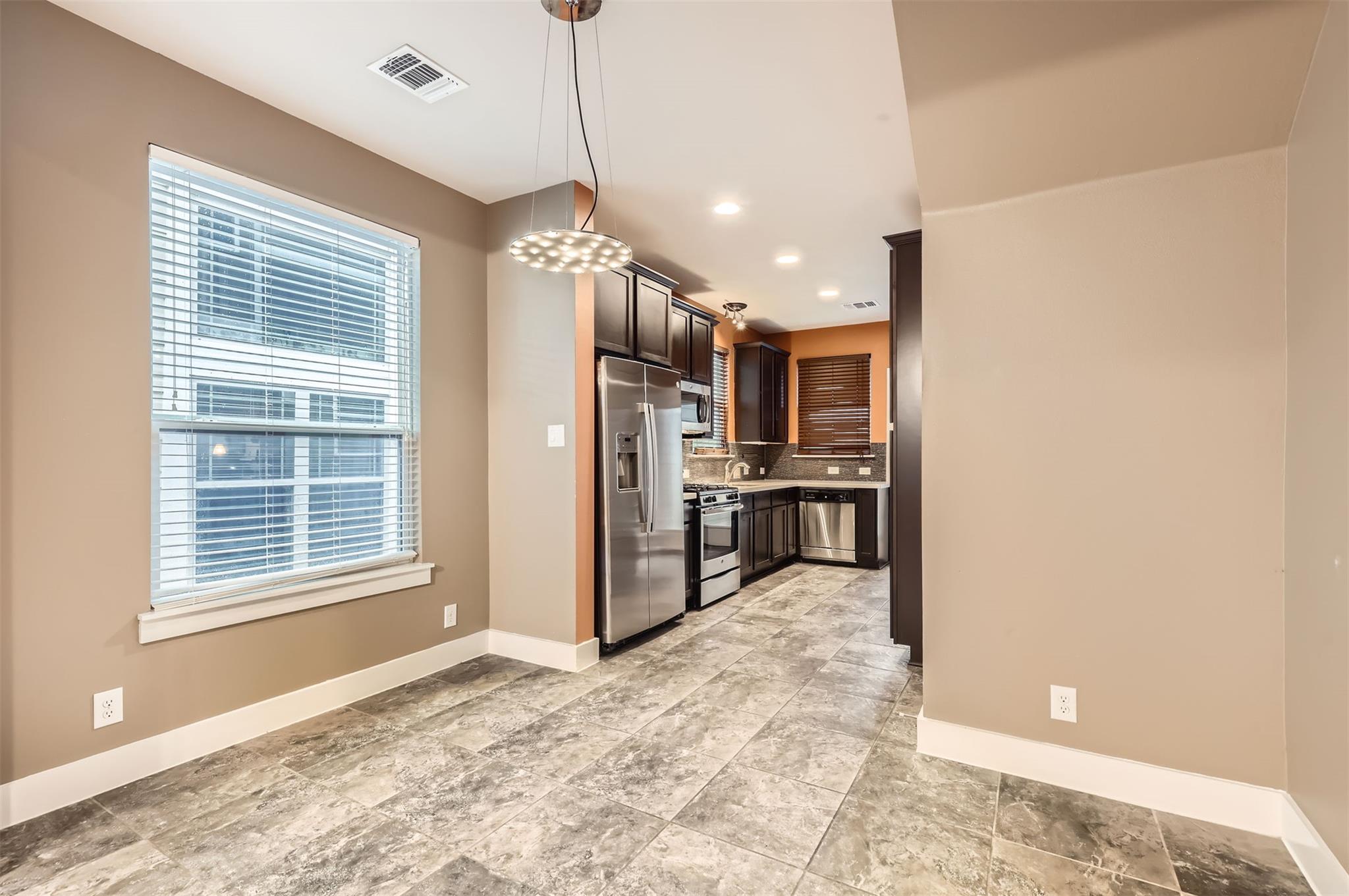 7324 Easy Wind Dr, Austin, TX 78757