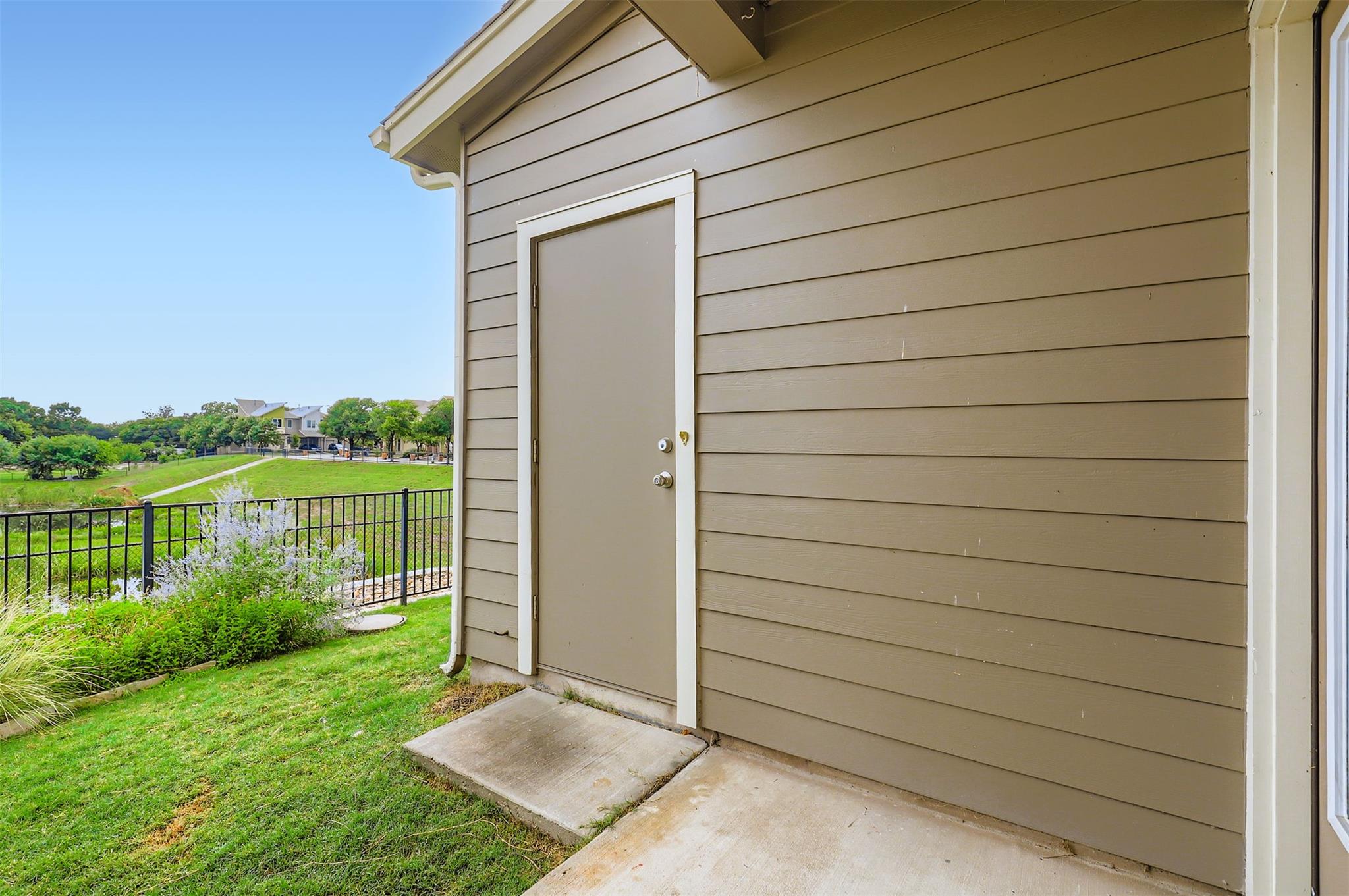 7324 Easy Wind Dr, Austin, TX 78757