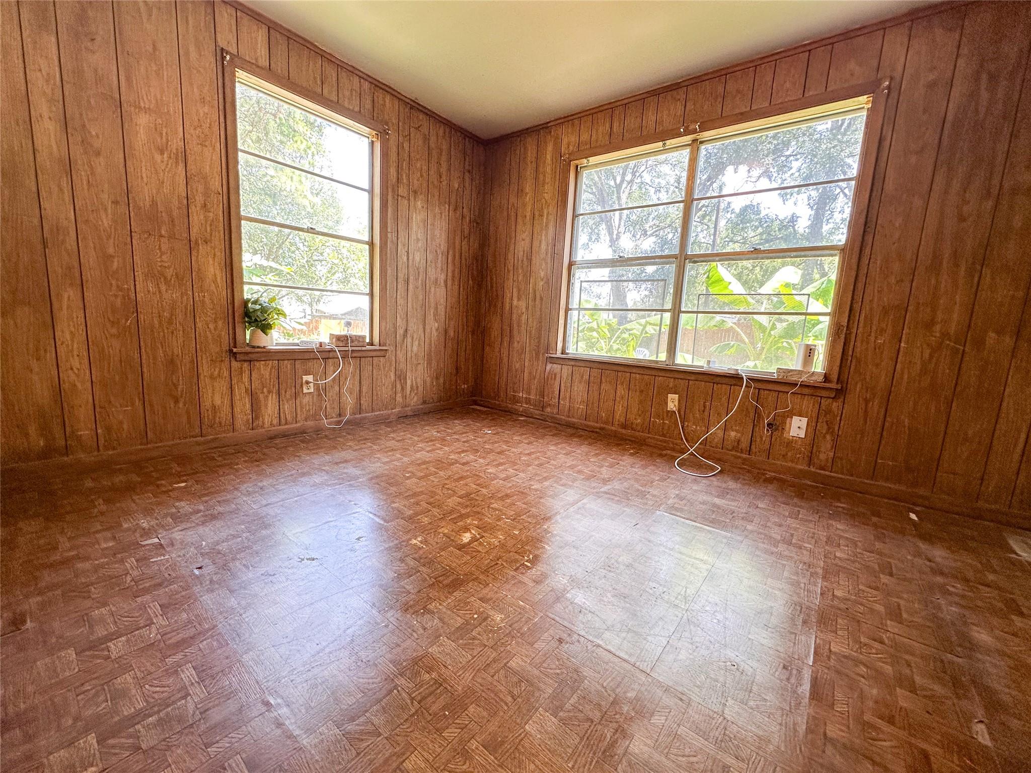 407 4th Ave, Smithville, TX 78957