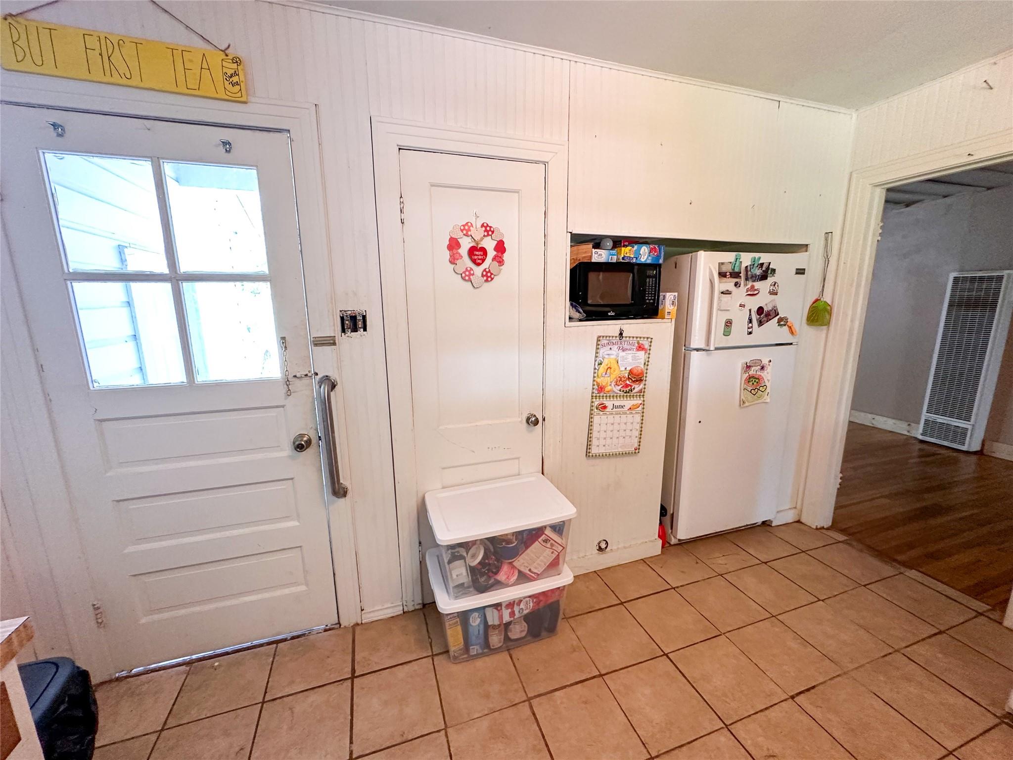 407 4th Ave, Smithville, TX 78957