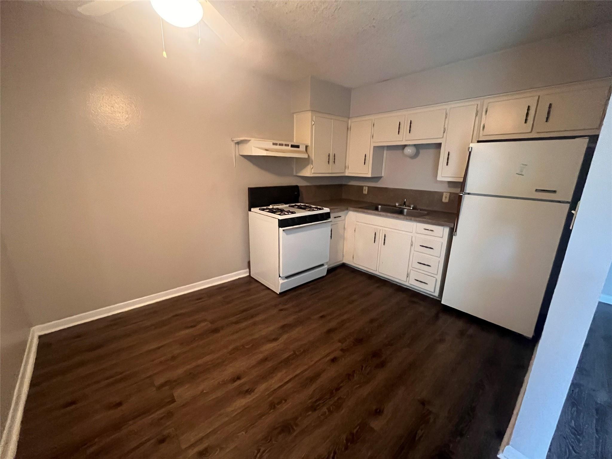 3106 Duval St # 203, Austin, TX 78705