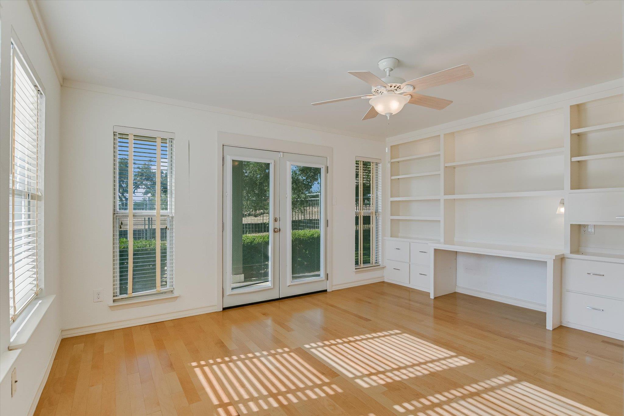 5731 Misty Hill Cv, Austin, TX 78759