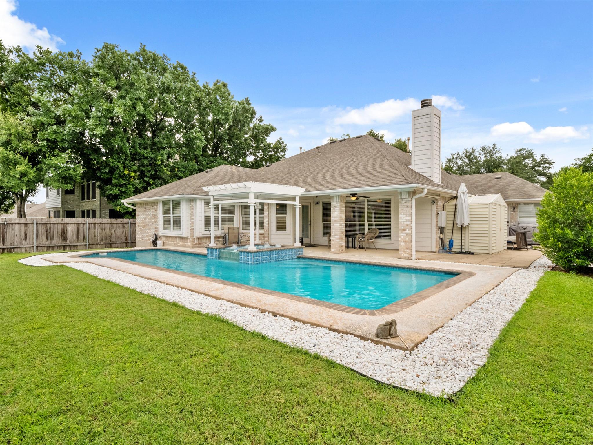 2520 Butler National Dr, Pflugerville, TX 78660
