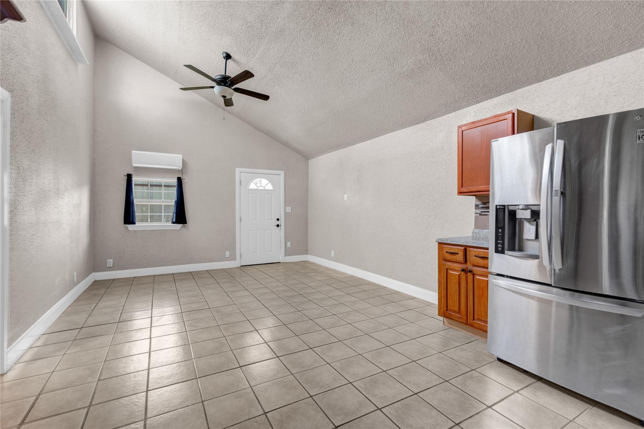 5053 Highway 71 E # A, Del Valle, TX 78617