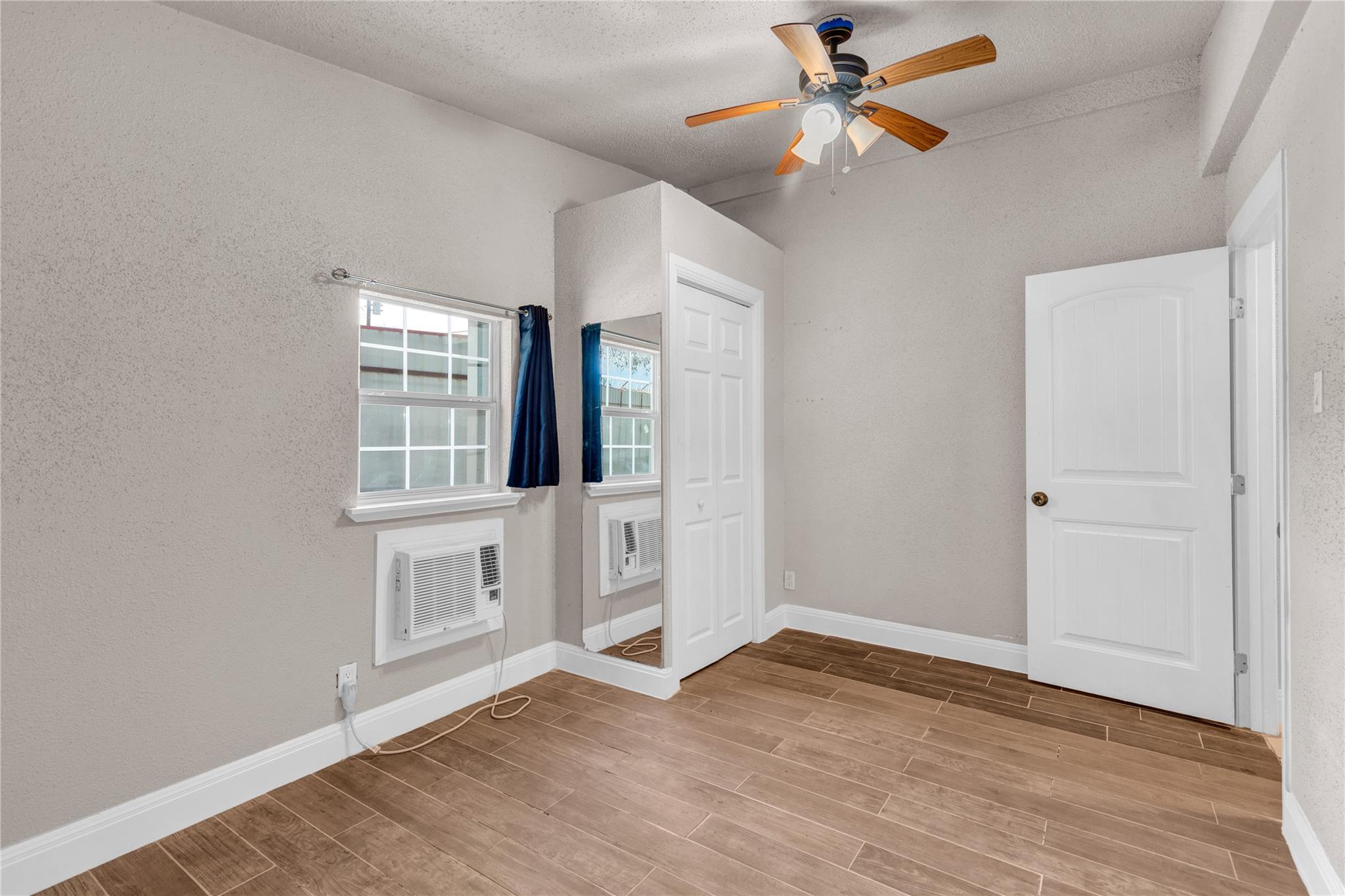 5053 Highway 71 E # A, Del Valle, TX 78617