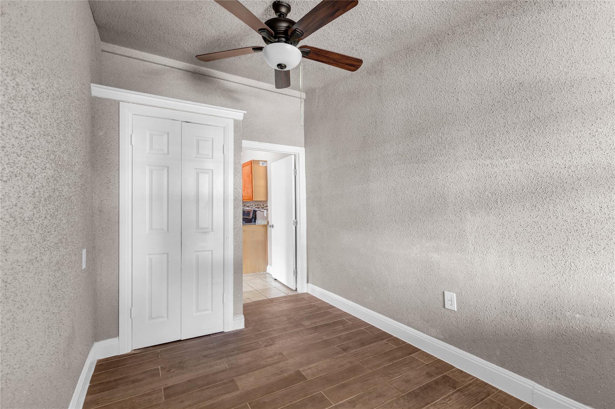 5053 Highway 71 E # A, Del Valle, TX 78617