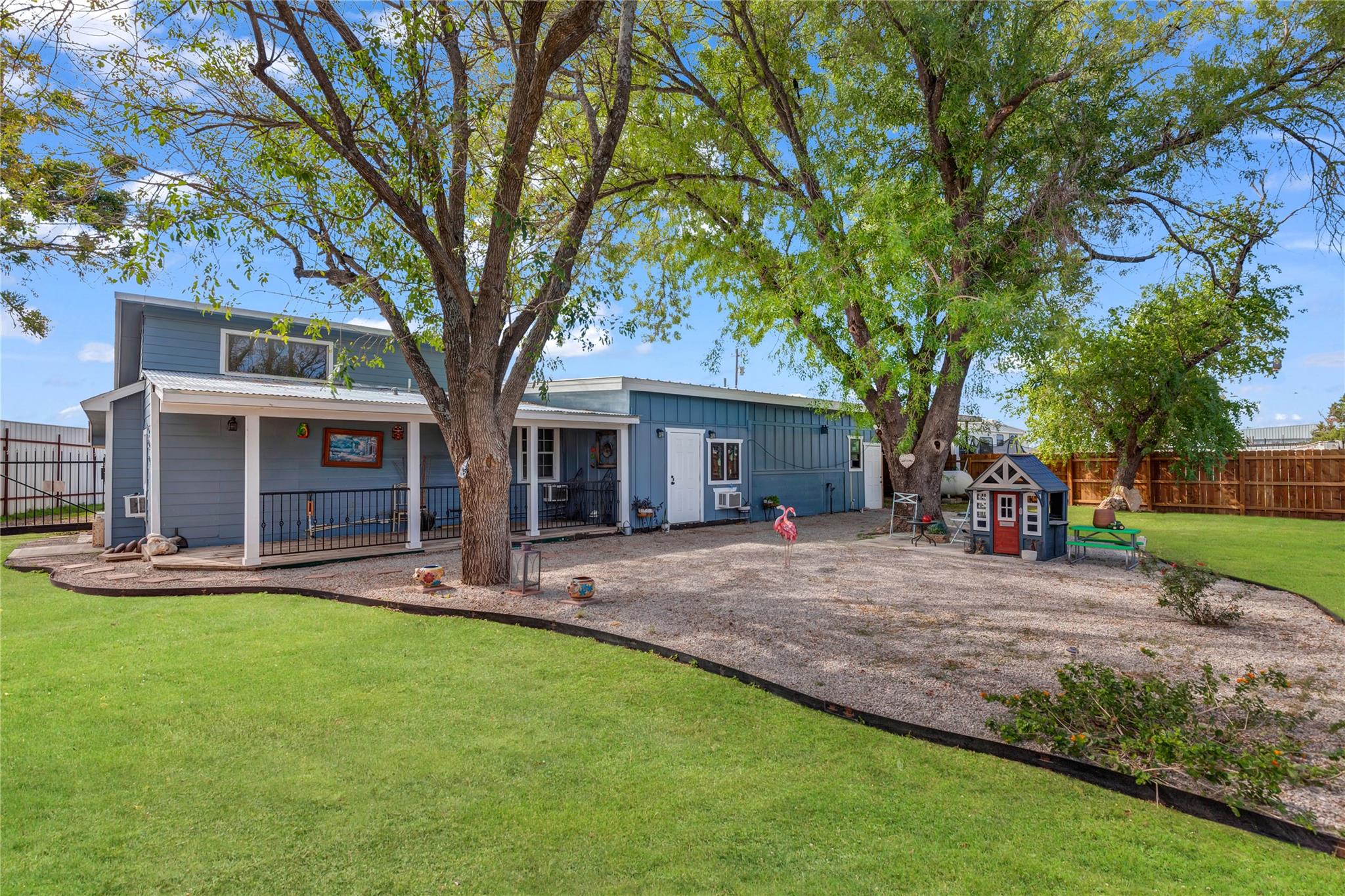 5053 Highway 71 E # A, Del Valle, TX 78617