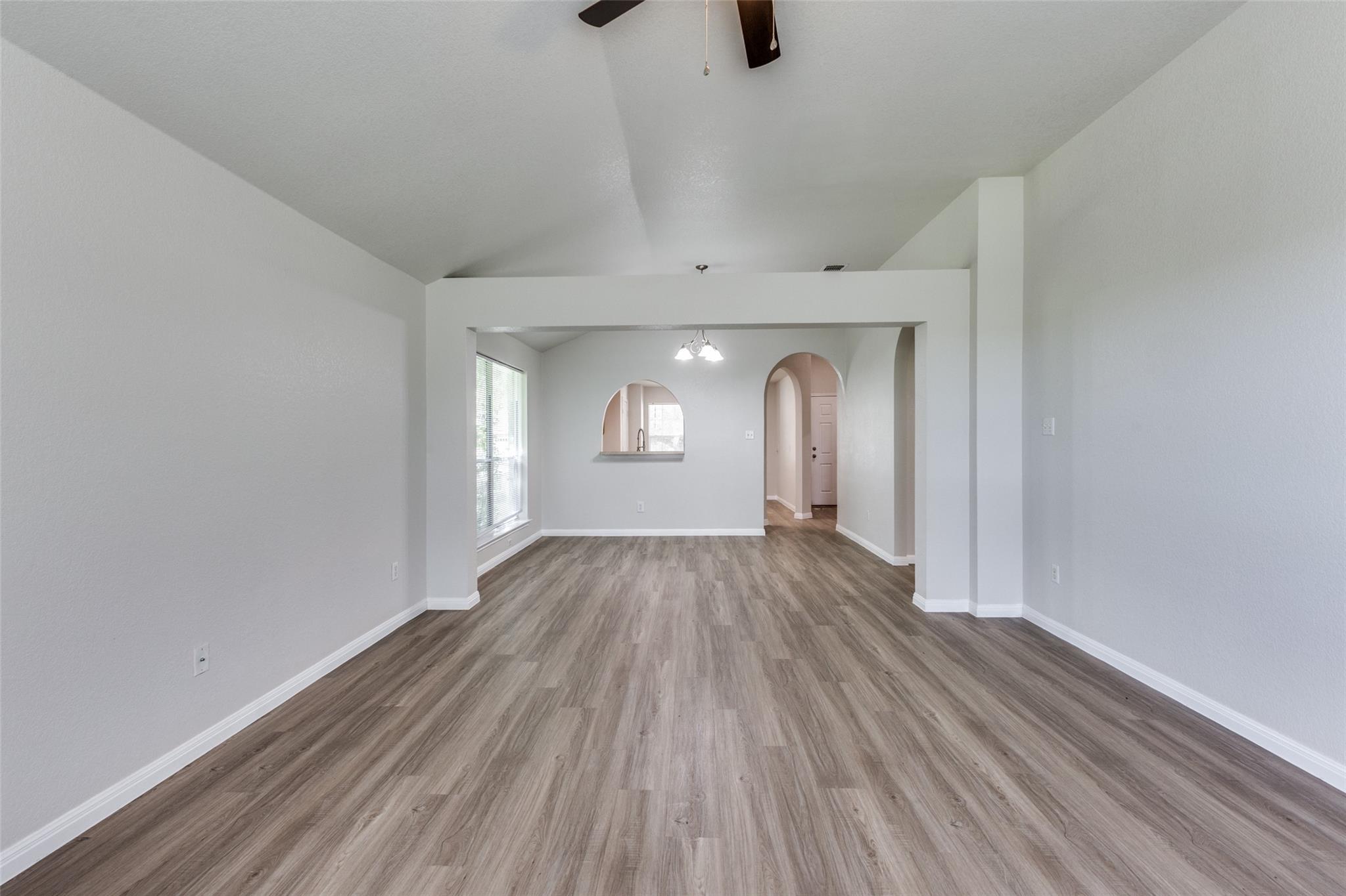 1514 Paint Brush Dr, Lockhart, TX 78644