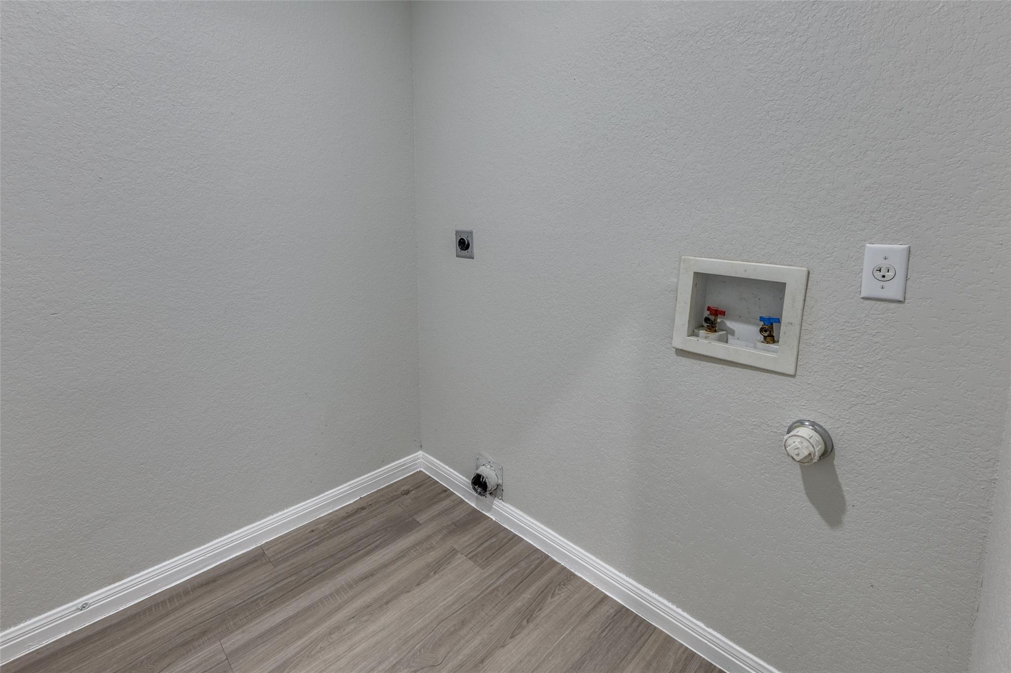 1514 Paint Brush Dr, Lockhart, TX 78644