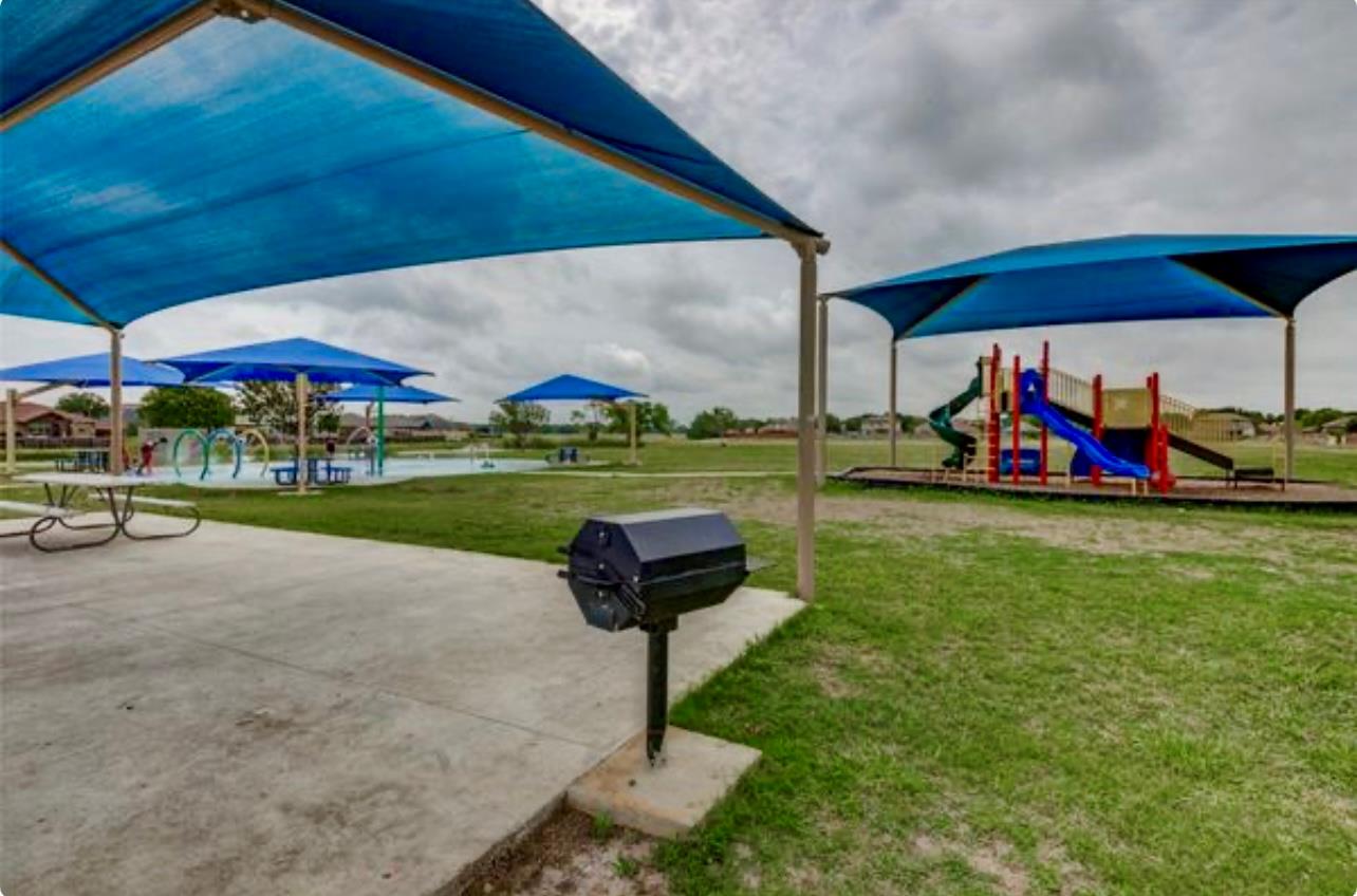 1514 Paint Brush Dr, Lockhart, TX 78644