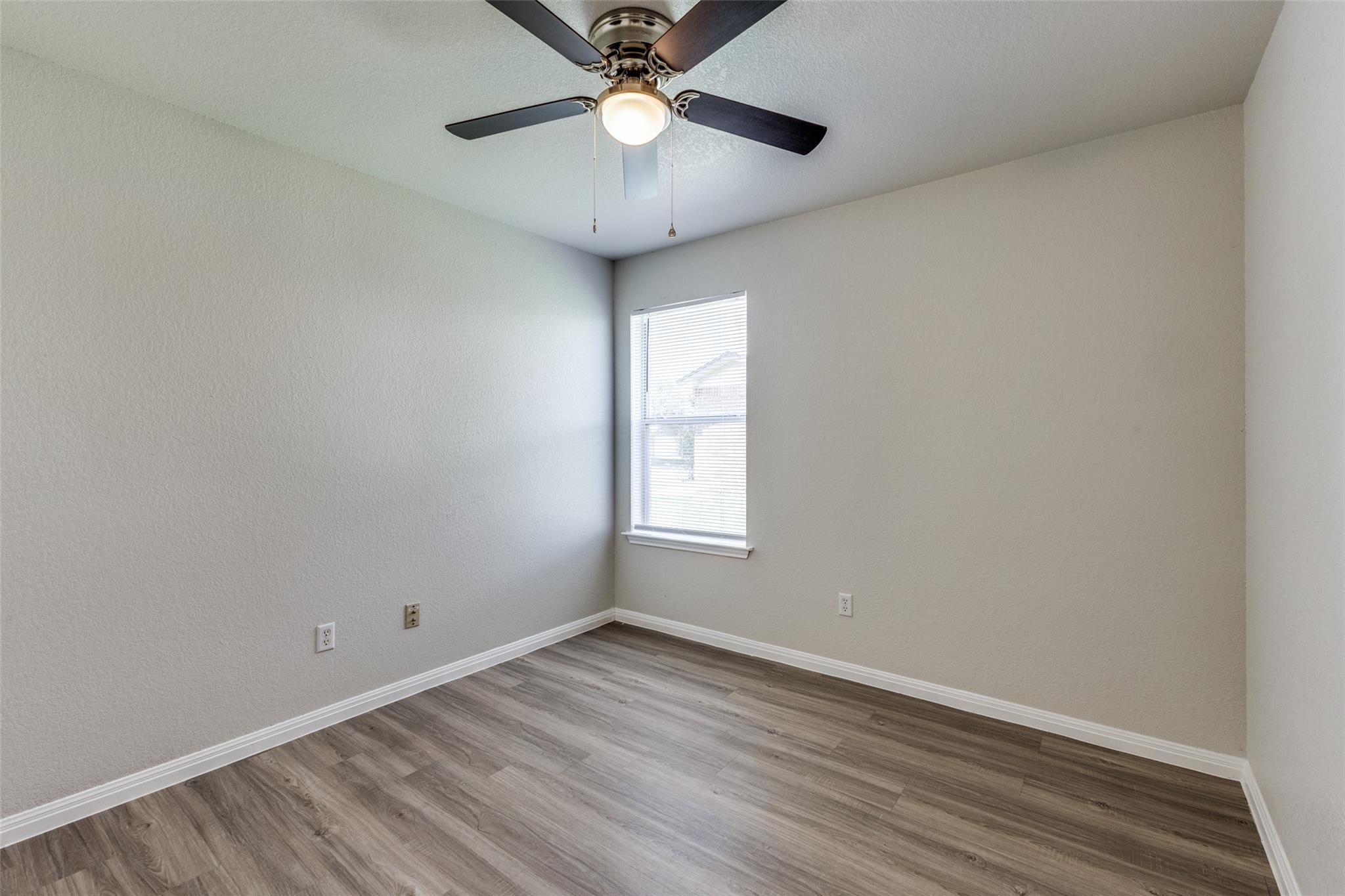 1514 Paint Brush Dr, Lockhart, TX 78644