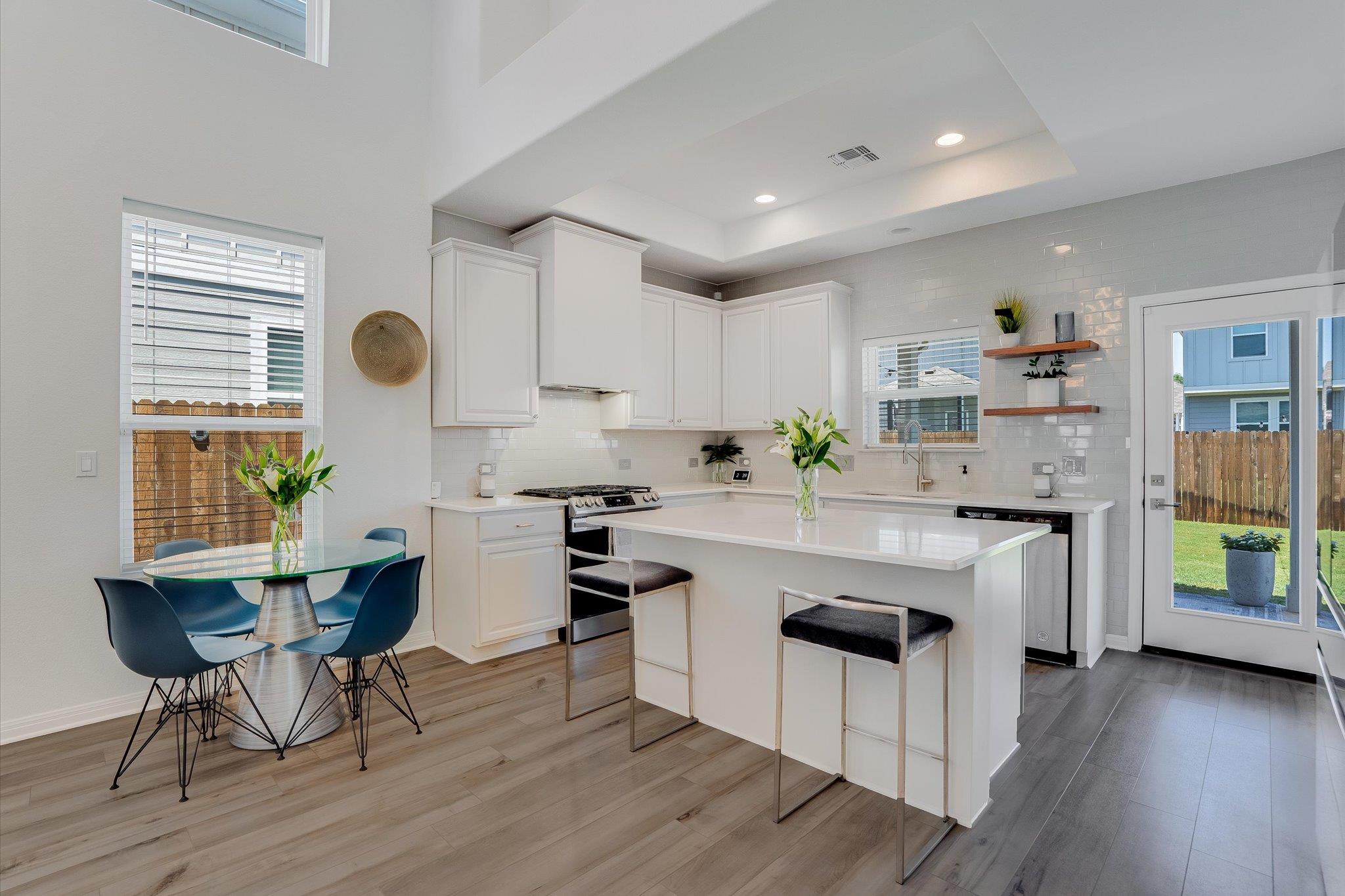 11207 El Capitan Dr, Austin, TX 78747