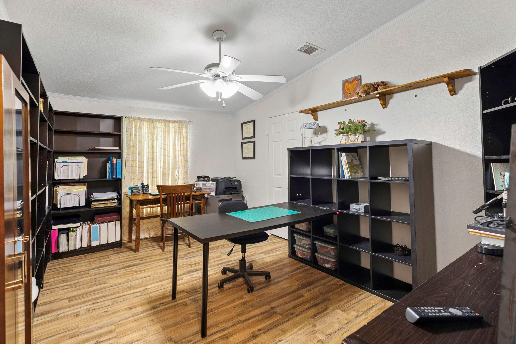 1082 Black Ankle Rd, Lockhart, TX 78644