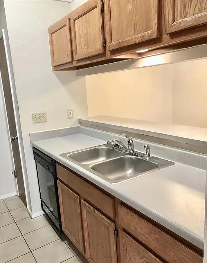 319 GREENLAWN Blvd, Round Rock, TX 78664