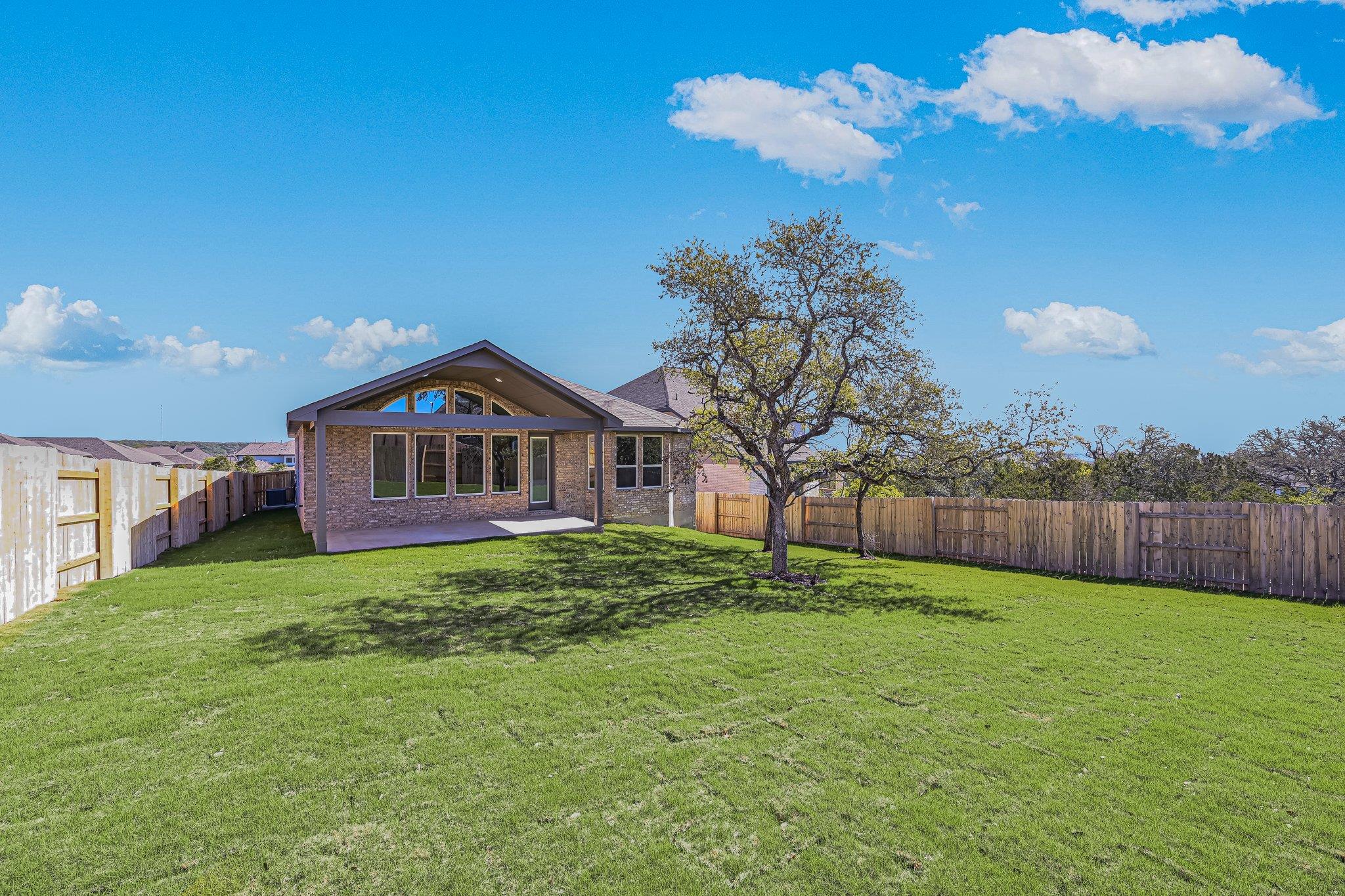 427 Fountain Grass Dr, San Marcos, TX 78666