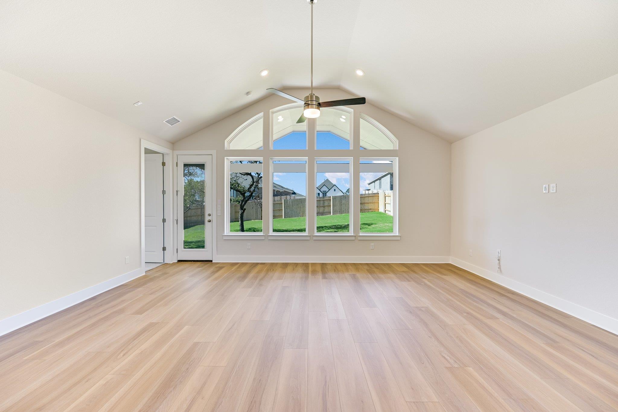 427 Fountain Grass Dr, San Marcos, TX 78666