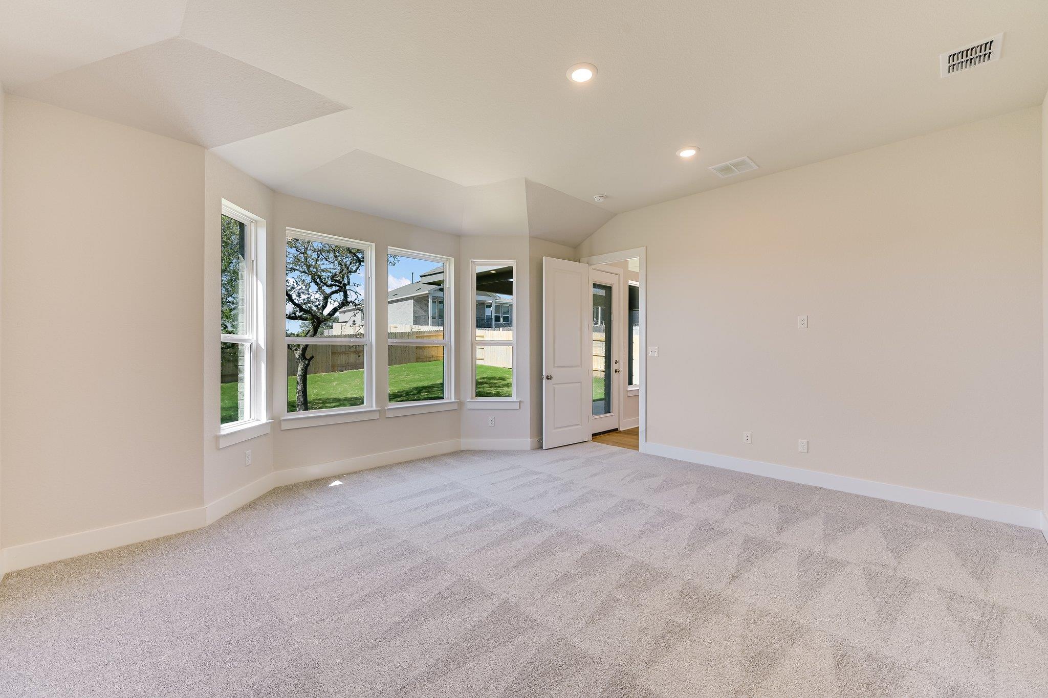 427 Fountain Grass Dr, San Marcos, TX 78666