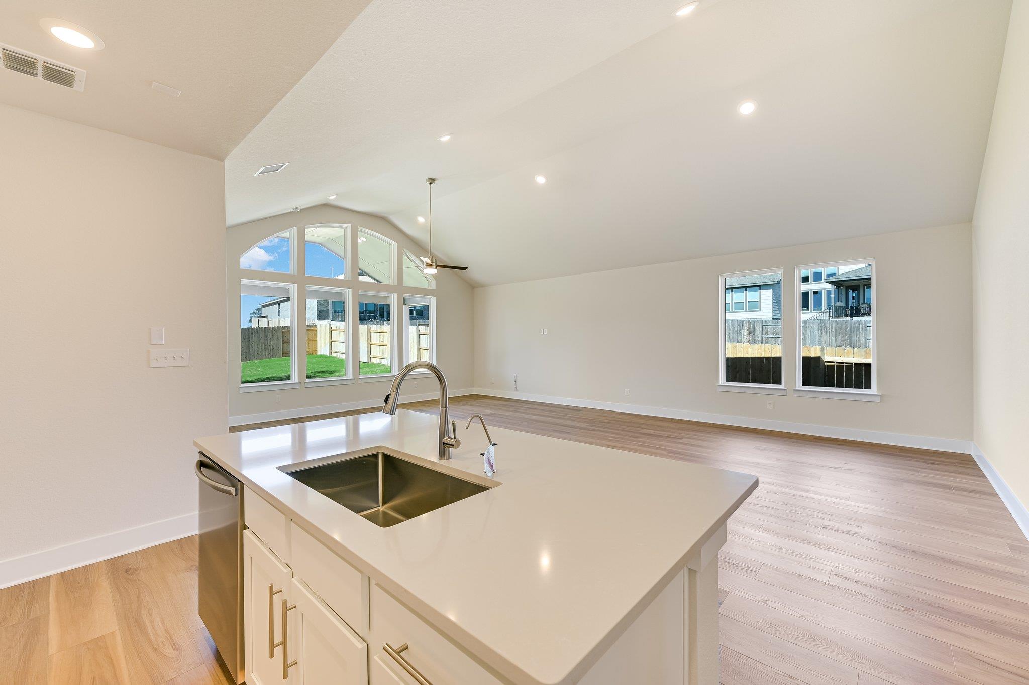 427 Fountain Grass Dr, San Marcos, TX 78666