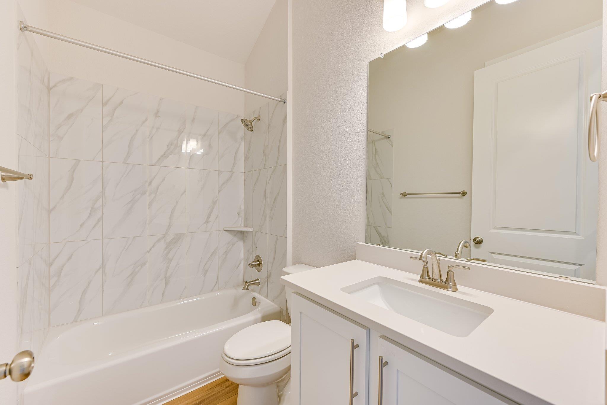 427 Fountain Grass Dr, San Marcos, TX 78666