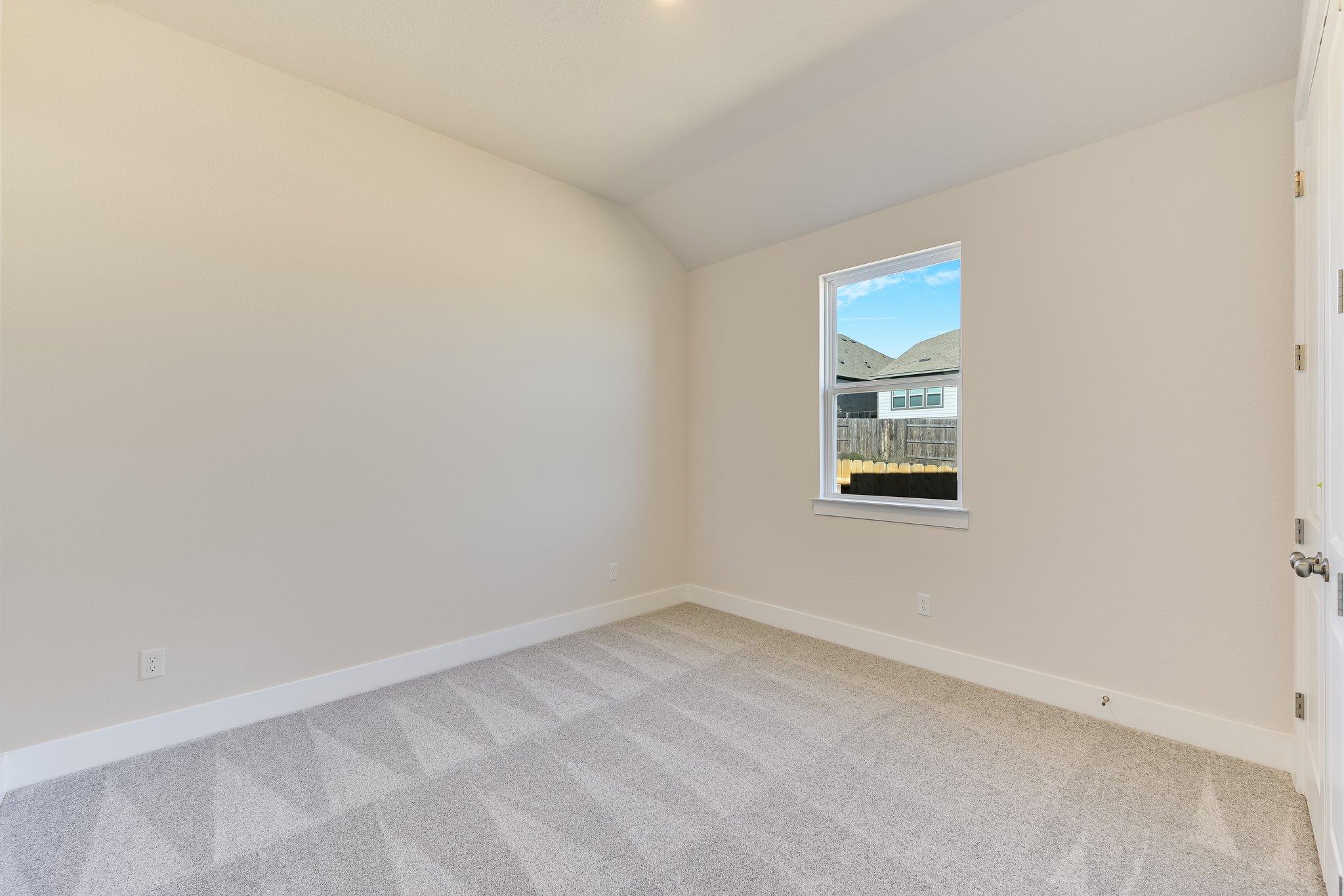 427 Fountain Grass Dr, San Marcos, TX 78666