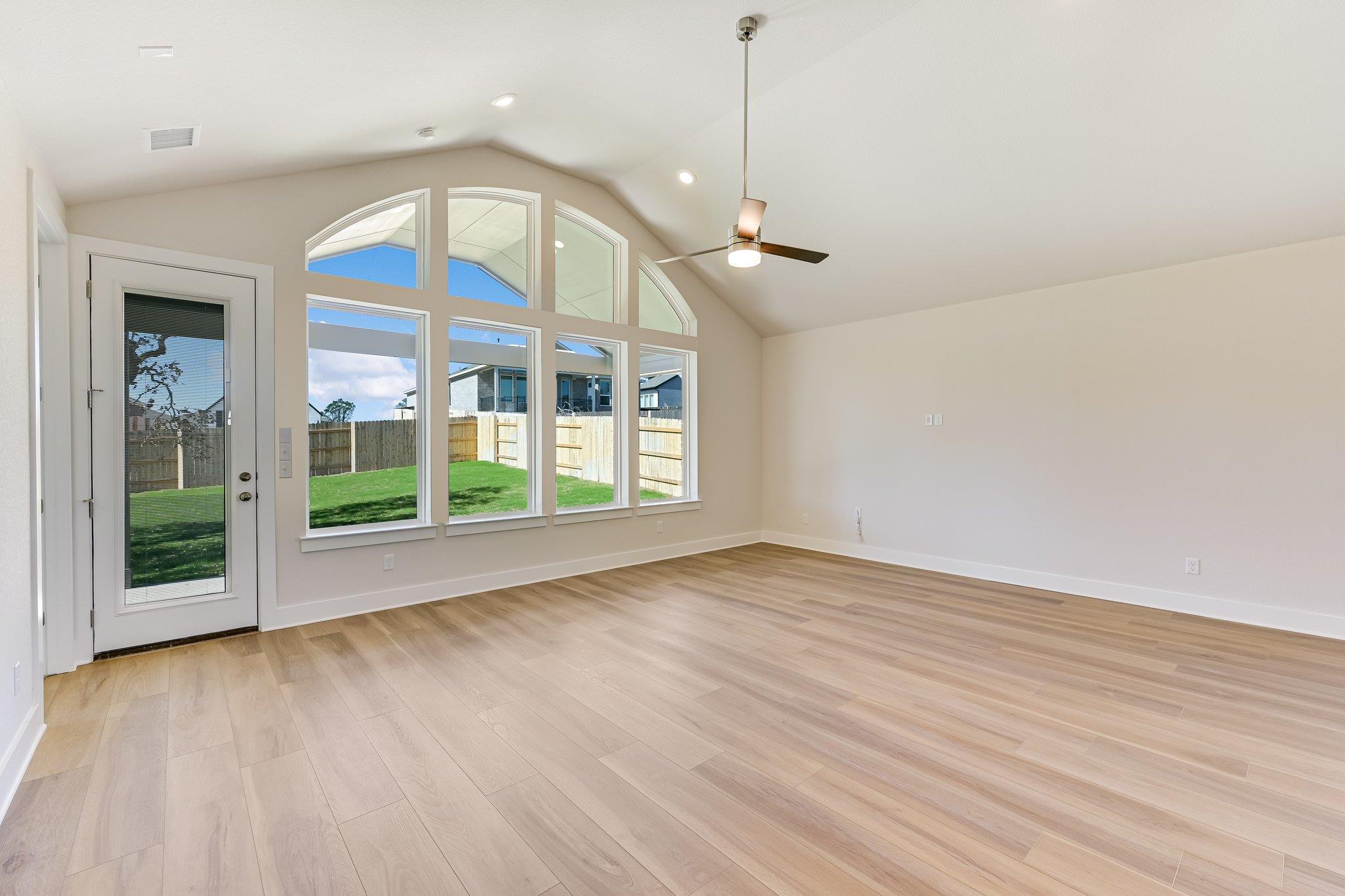 427 Fountain Grass Dr, San Marcos, TX 78666