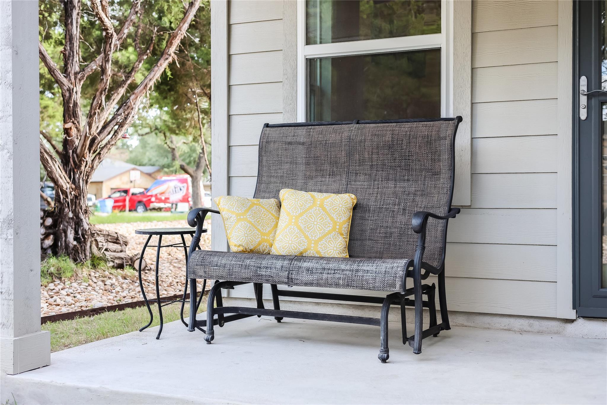 1901 Owens Ln, Lago Vista, TX 78645