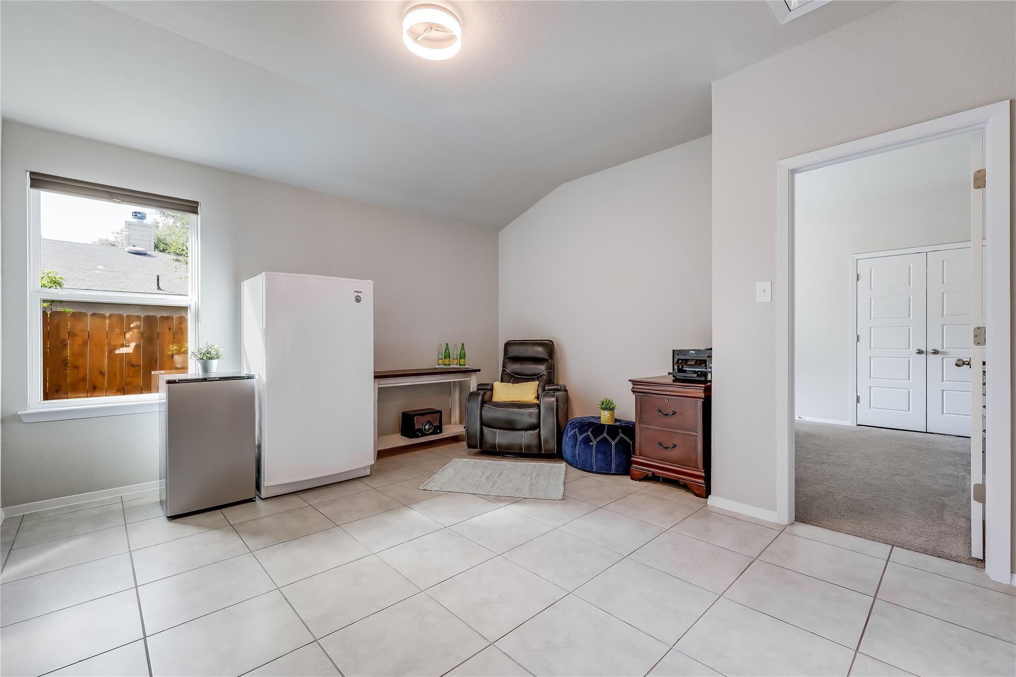 1901 Owens Ln, Lago Vista, TX 78645