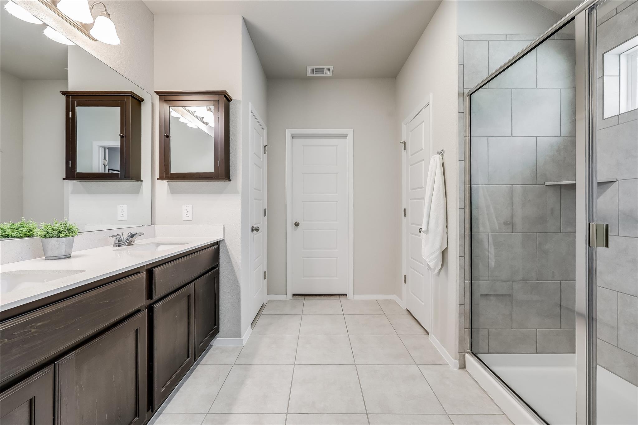 1901 Owens Ln, Lago Vista, TX 78645