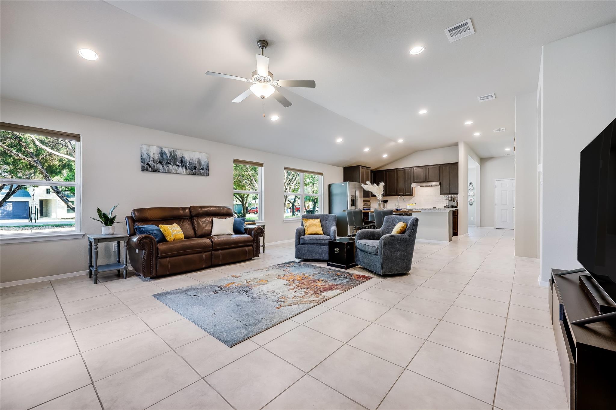 1901 Owens Ln, Lago Vista, TX 78645